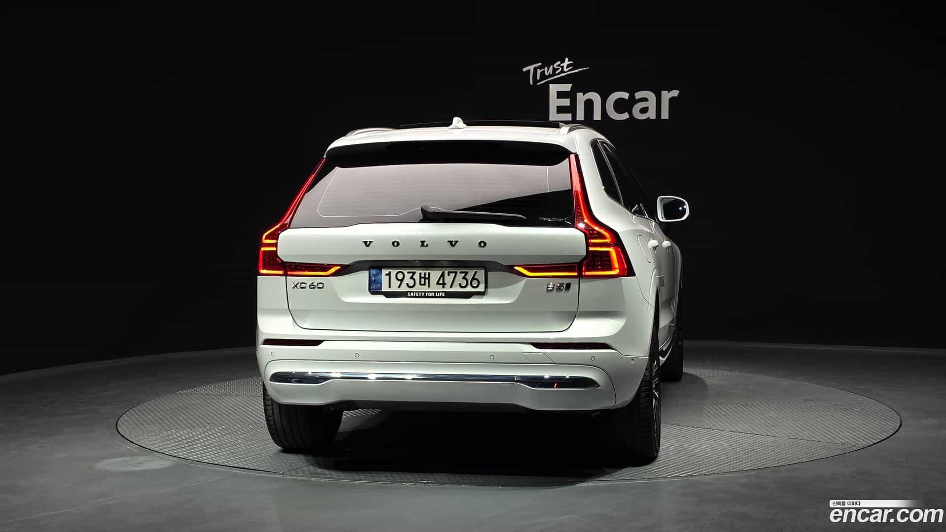 XC60 Volvo 2021.9-OUTER-004