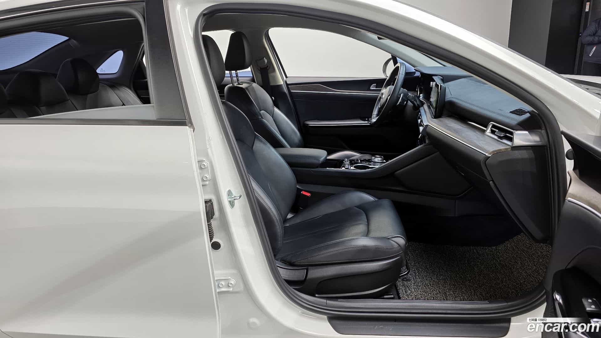 K5 Kia 2021.1-INNER-010