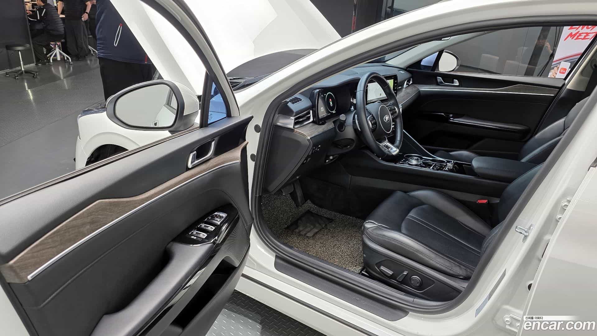 K5 Kia 2021.1-OPTION-015