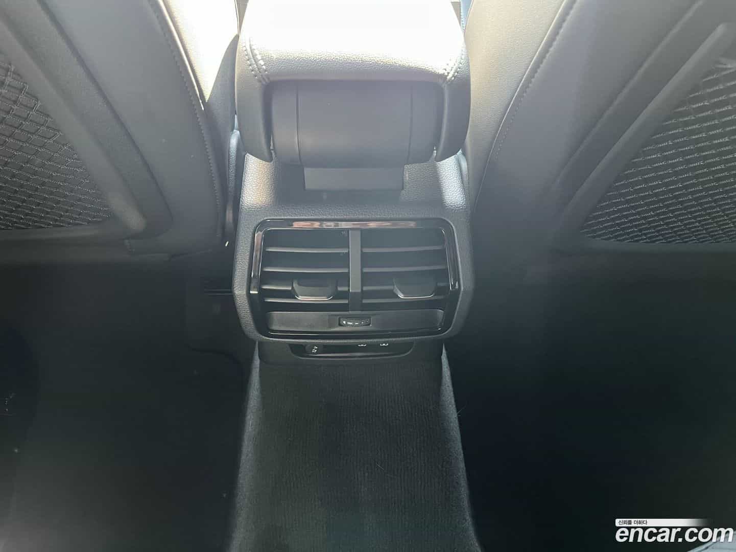 Q3 Audi 2025.4-OPTION-020