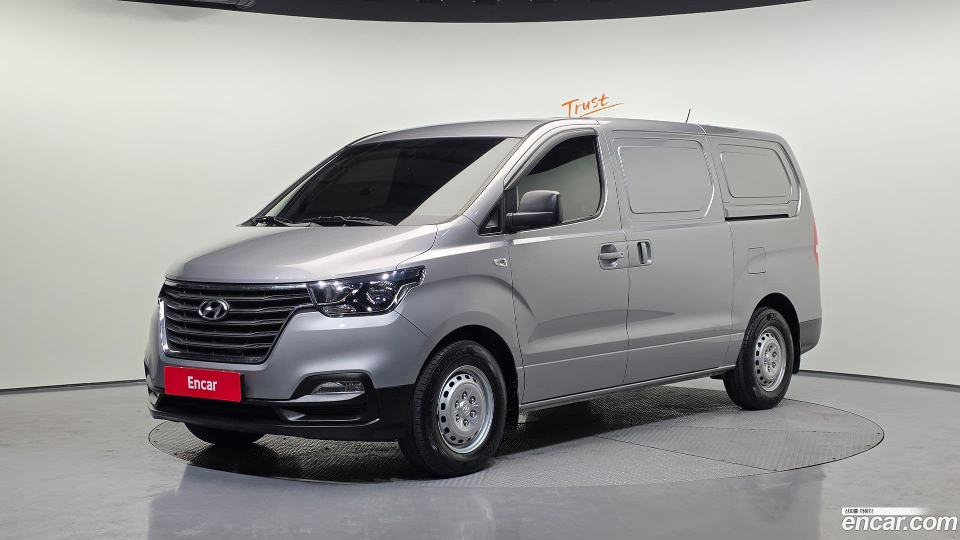 Main__Slider__Photo:Starex Hyundai 2018.10-0