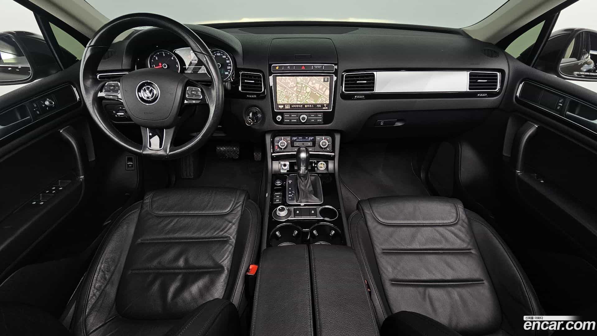 Touareg Volkswagen 2015.10-INNER-007