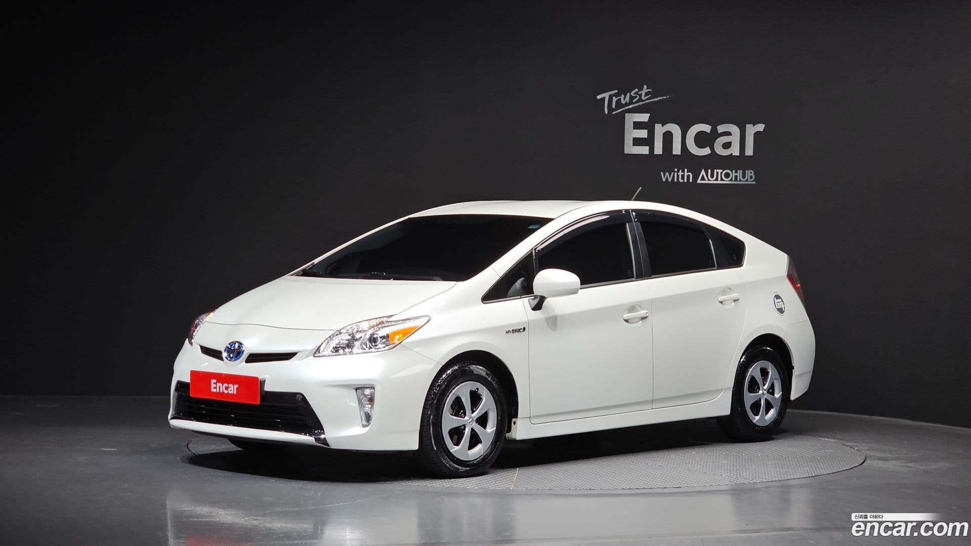 Main__Slider__Photo:Prius Toyota 2014.5-0