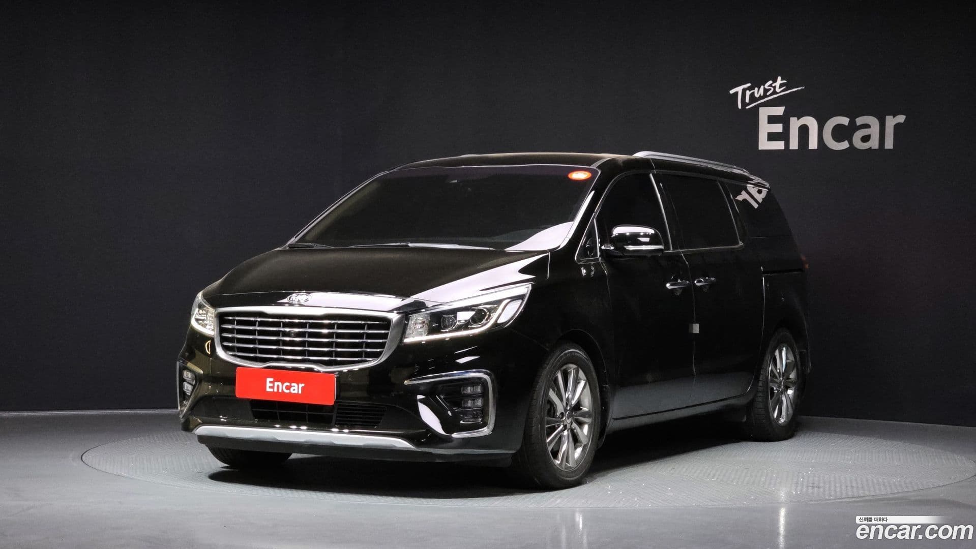 Main__Slider__Photo:Canival Kia 2020.0-0