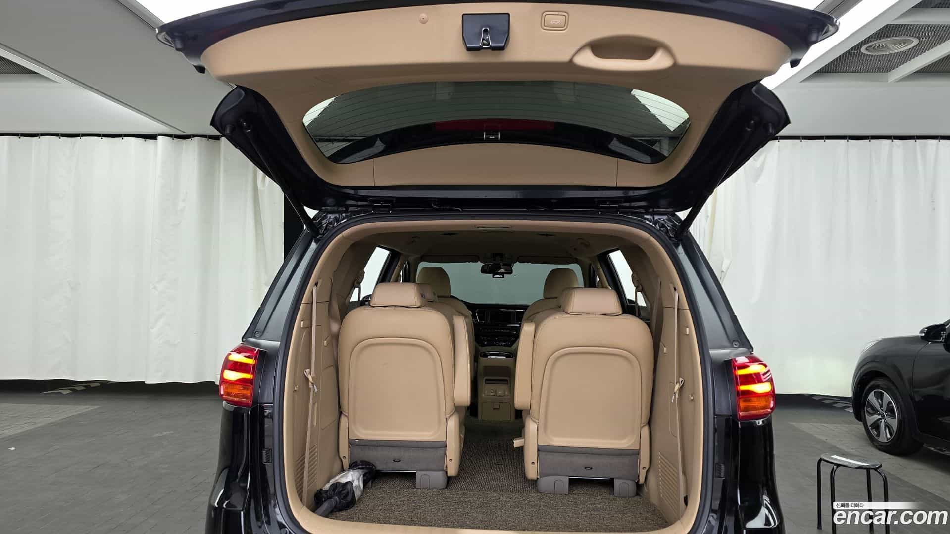 Canival Kia 2020.0-OPTION-024