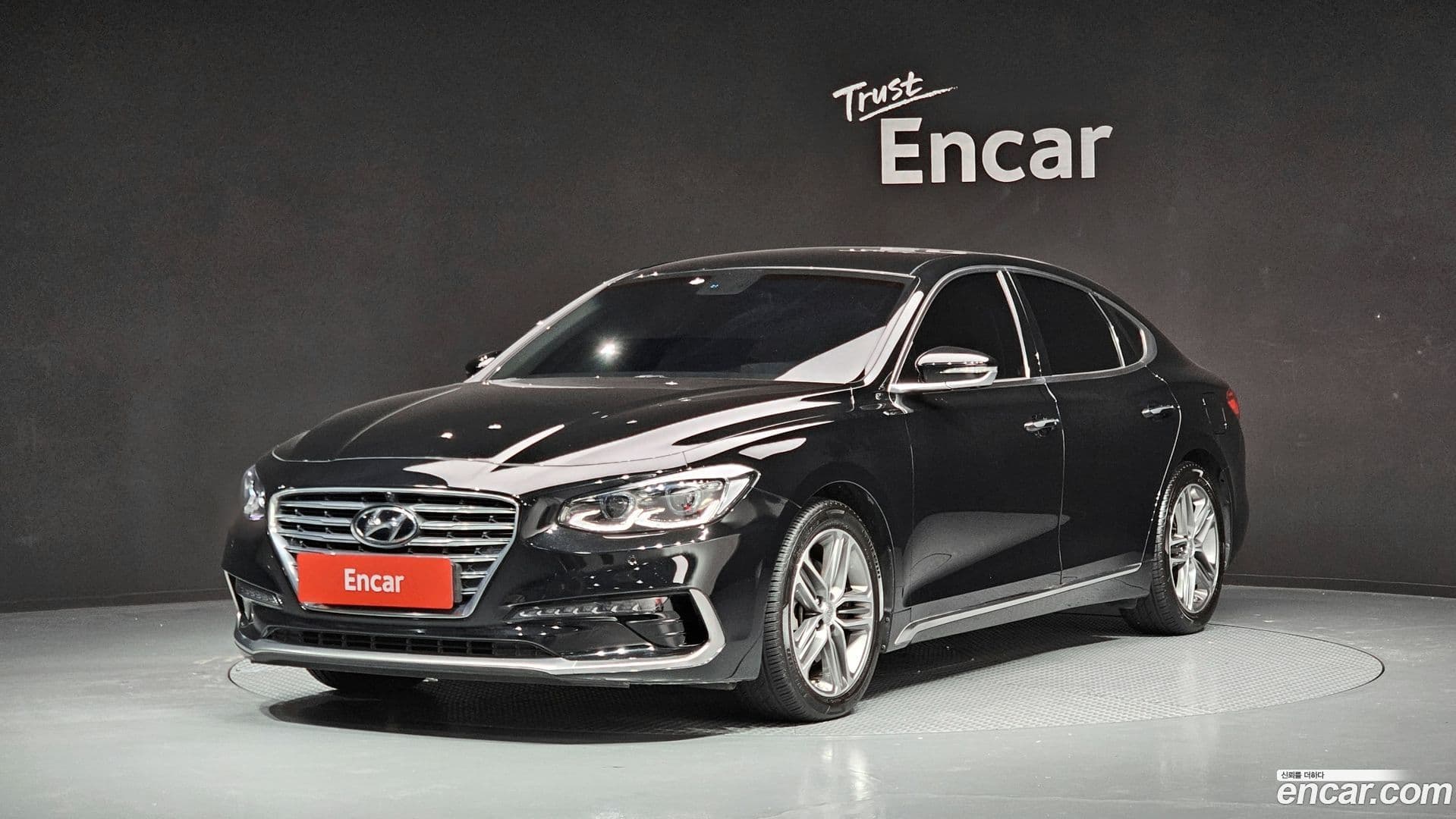 Main__Slider__Photo:Grandeur Hyundai 2017.2-0