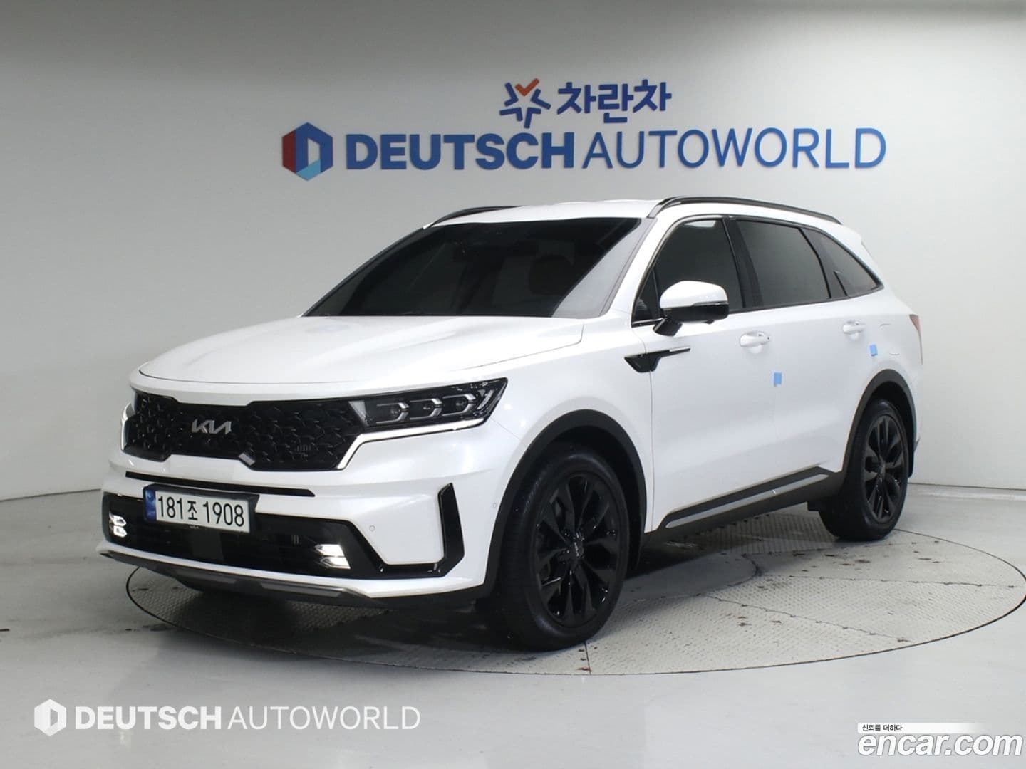 Main__Slider__Photo:Sorento Kia 2023.1-0