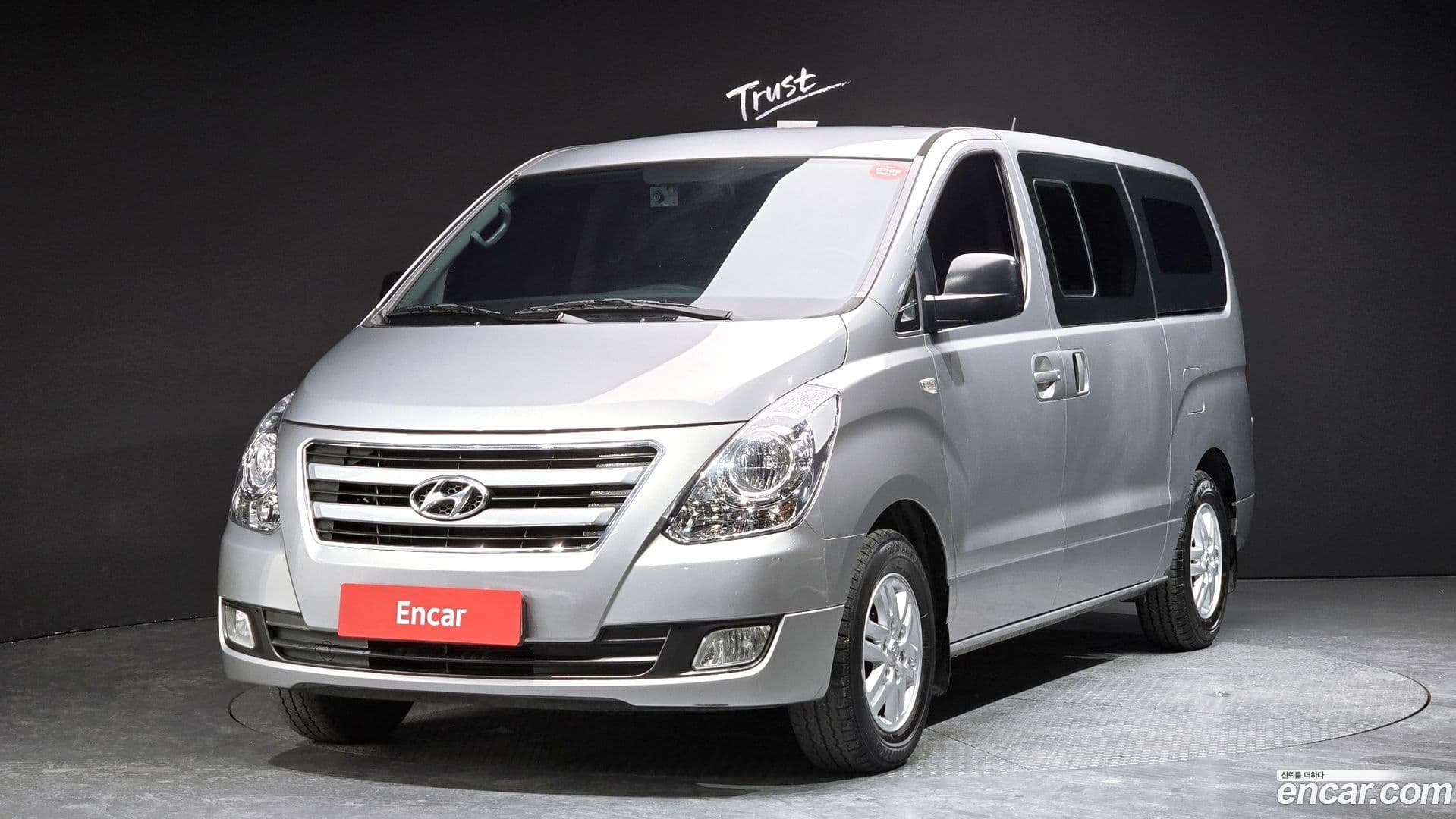 Main__Slider__Photo:Starex Hyundai 2016.9-0