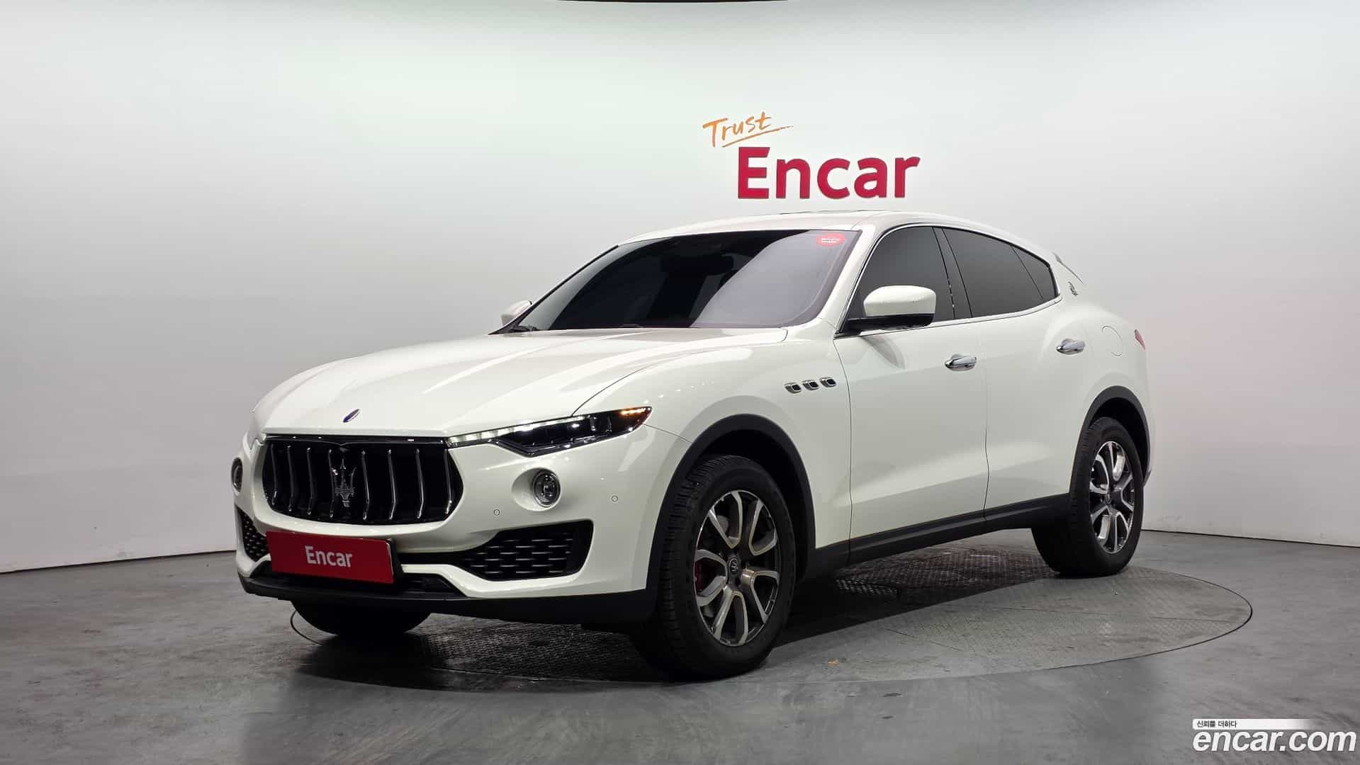 Levante Maserati 2020.11-OUTER-001