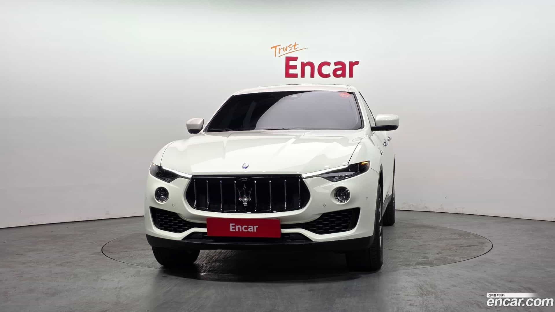Levante Maserati 2020.11-OUTER-003