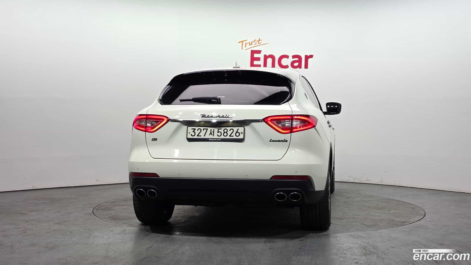 Levante Maserati 2020.11-OUTER-004