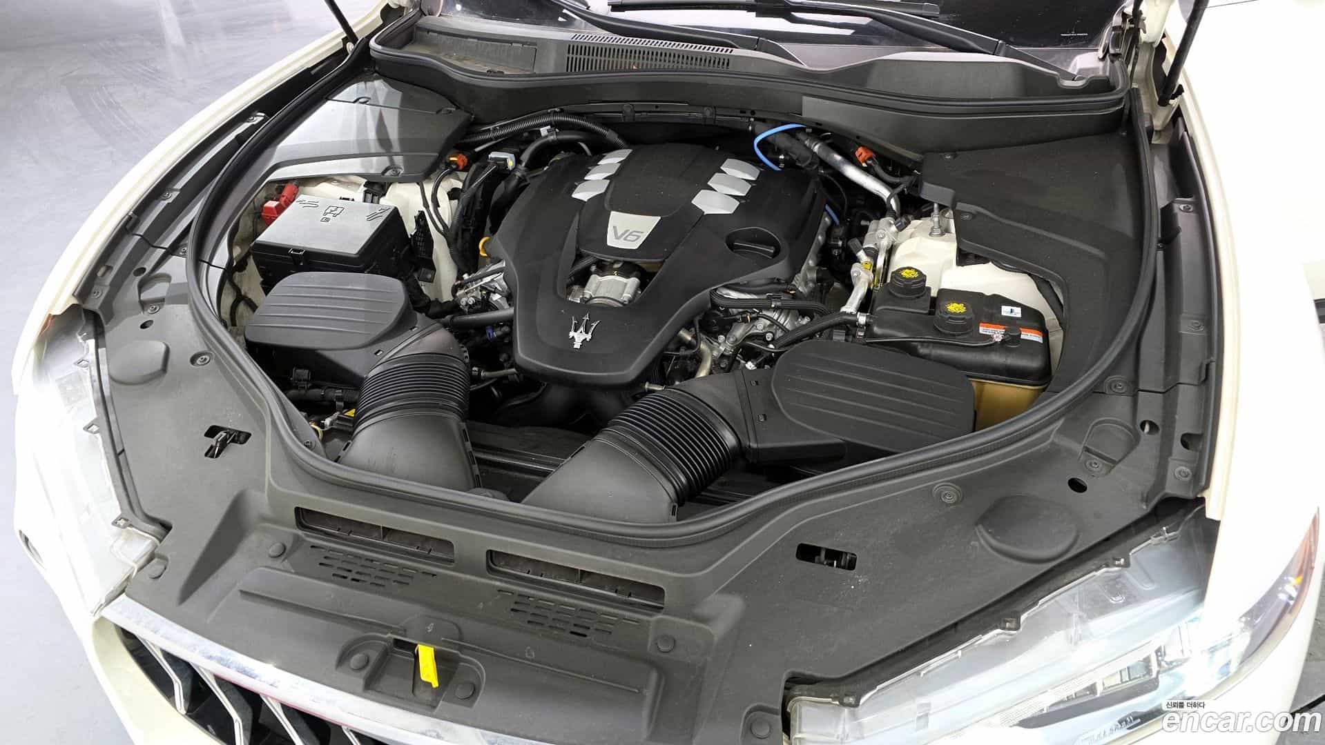 Levante Maserati 2020.11-INNER-006