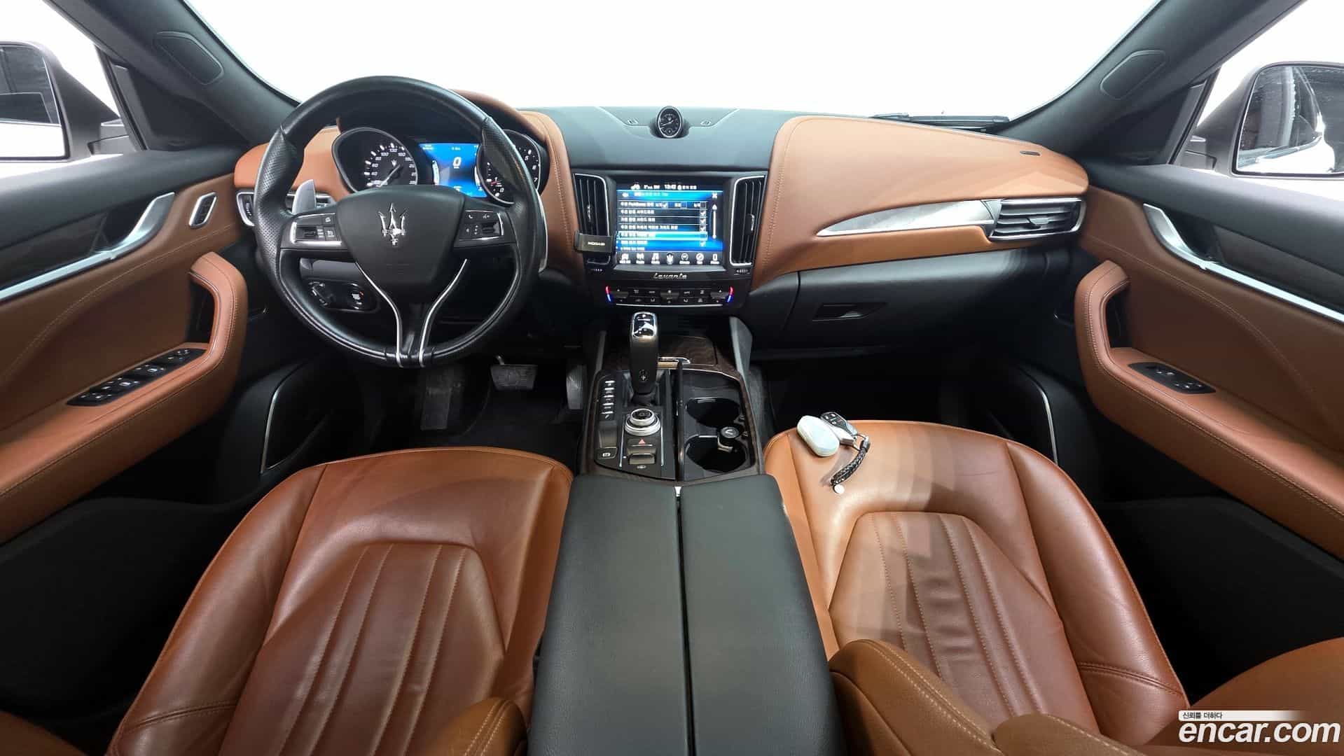 Levante Maserati 2020.11-INNER-007