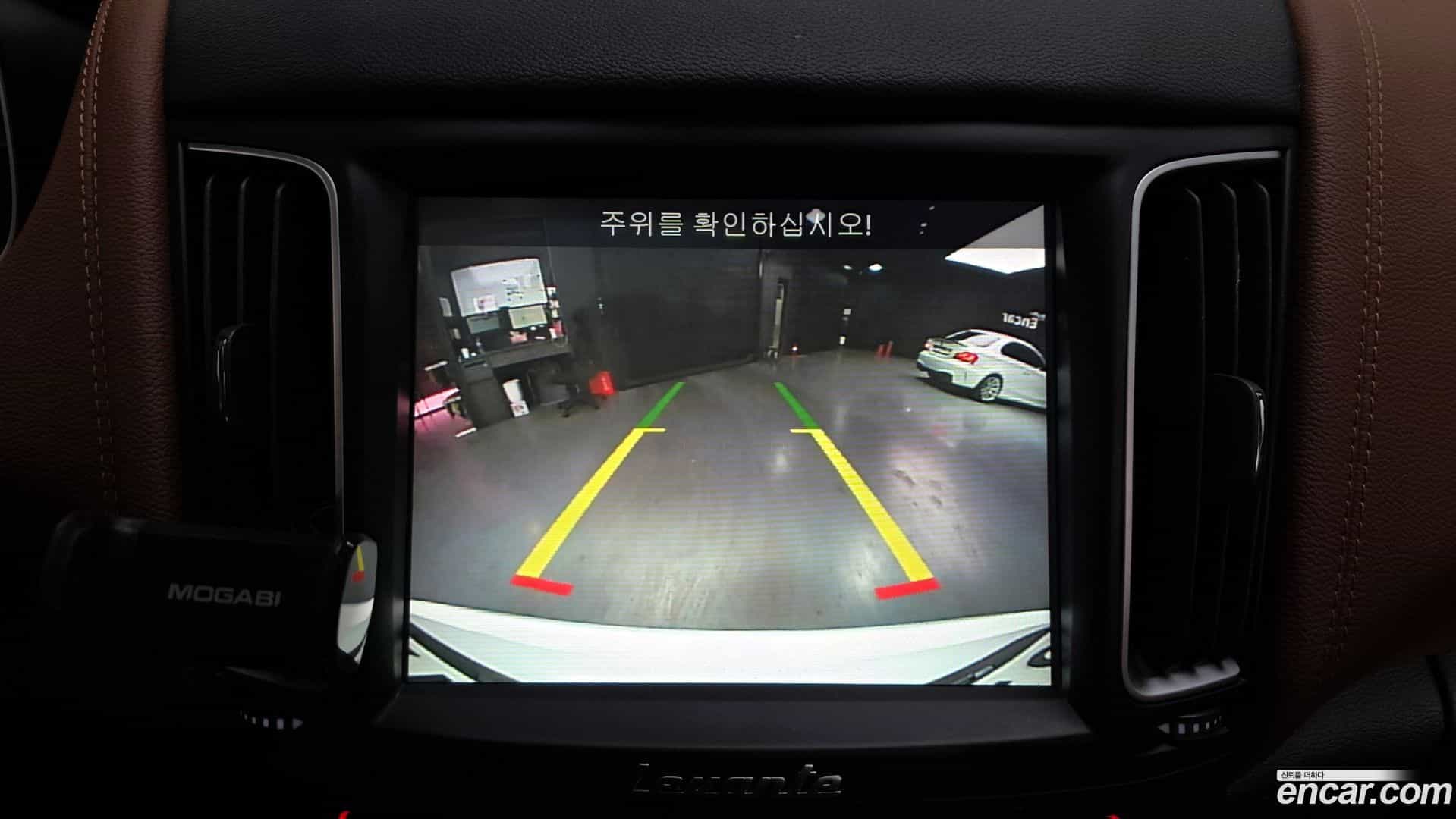 Levante Maserati 2020.11-OPTION-019