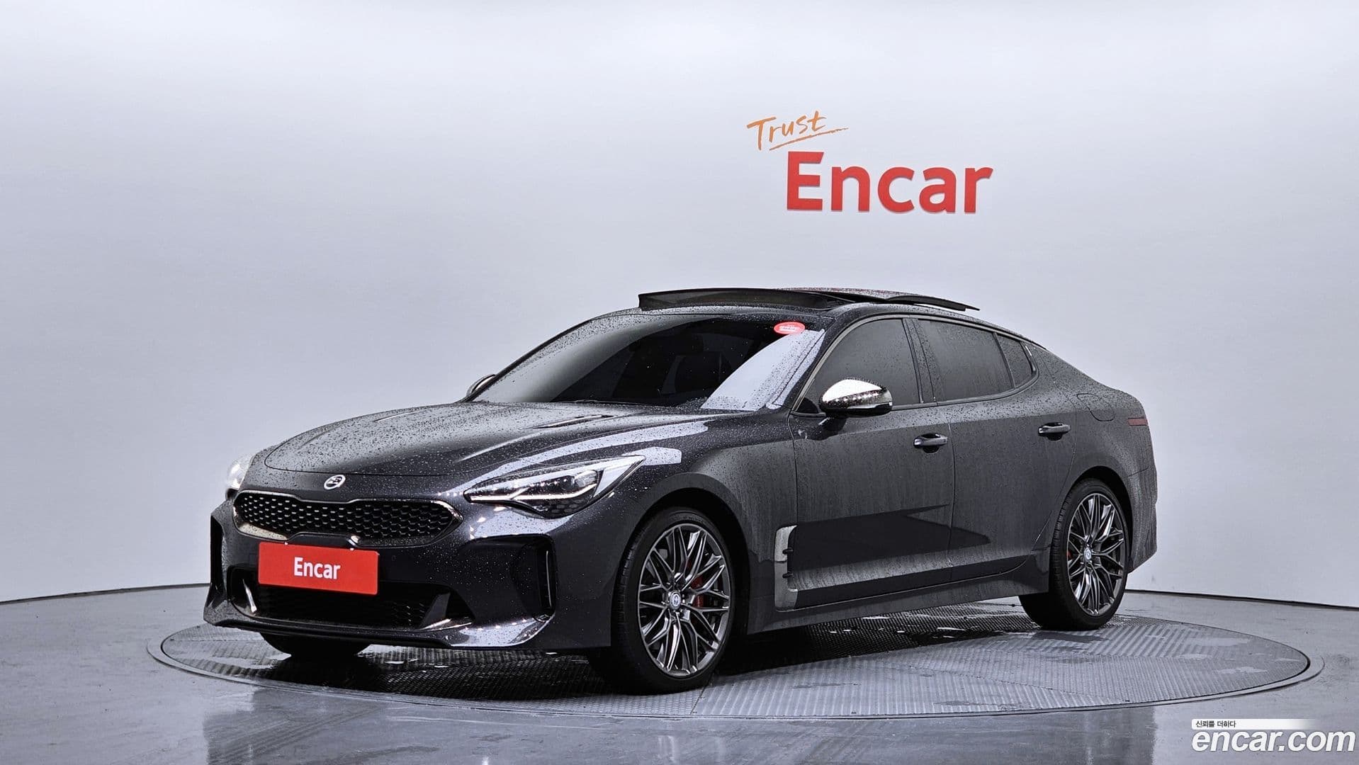 Main__Slider__Photo:Stinger Kia 2019.0-0