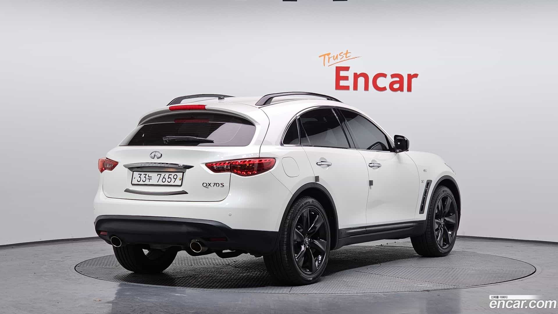 QX70 Infiniti 2017.11-OUTER-002