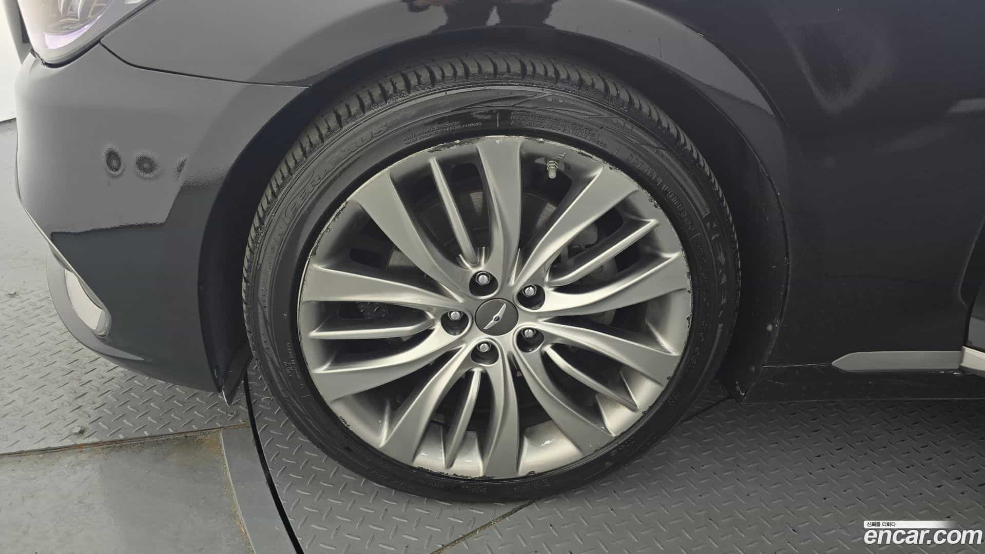 G80 Genesis 2017.11-OUTER-005
