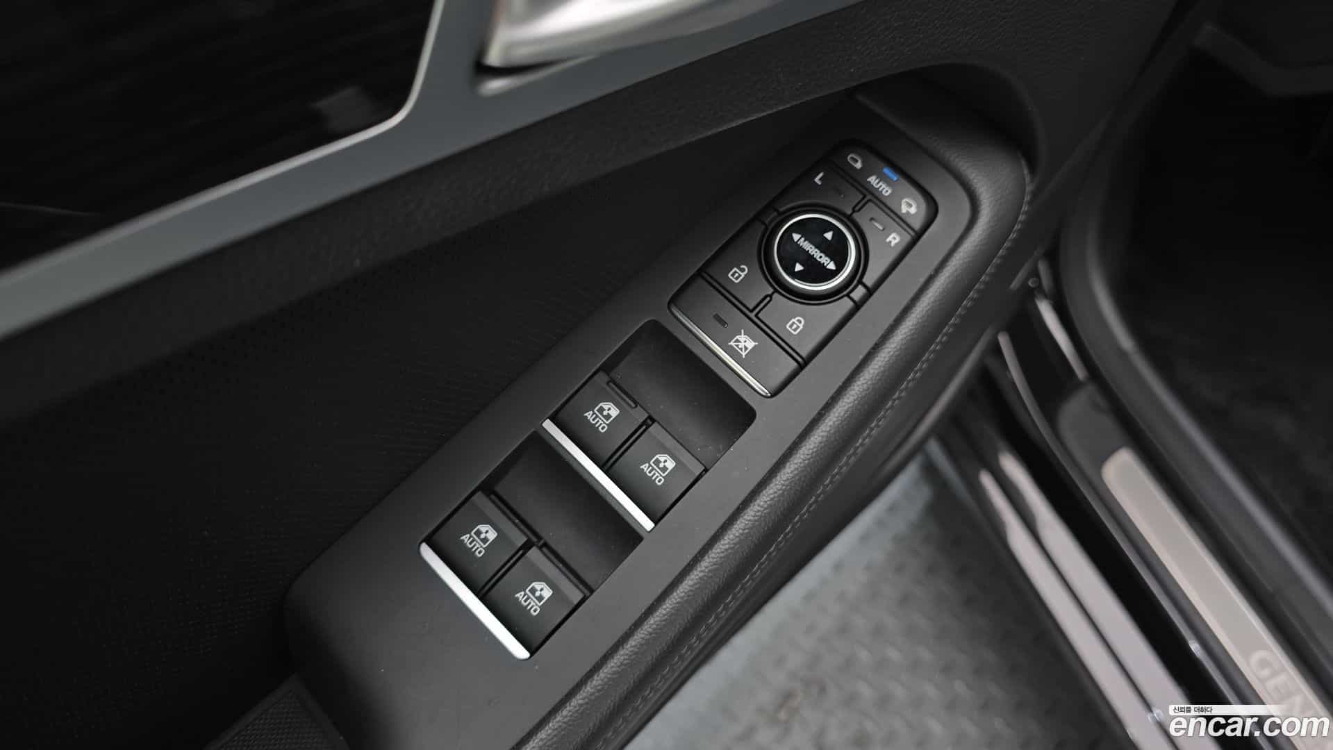 G80 Genesis 2017.11-OPTION-018