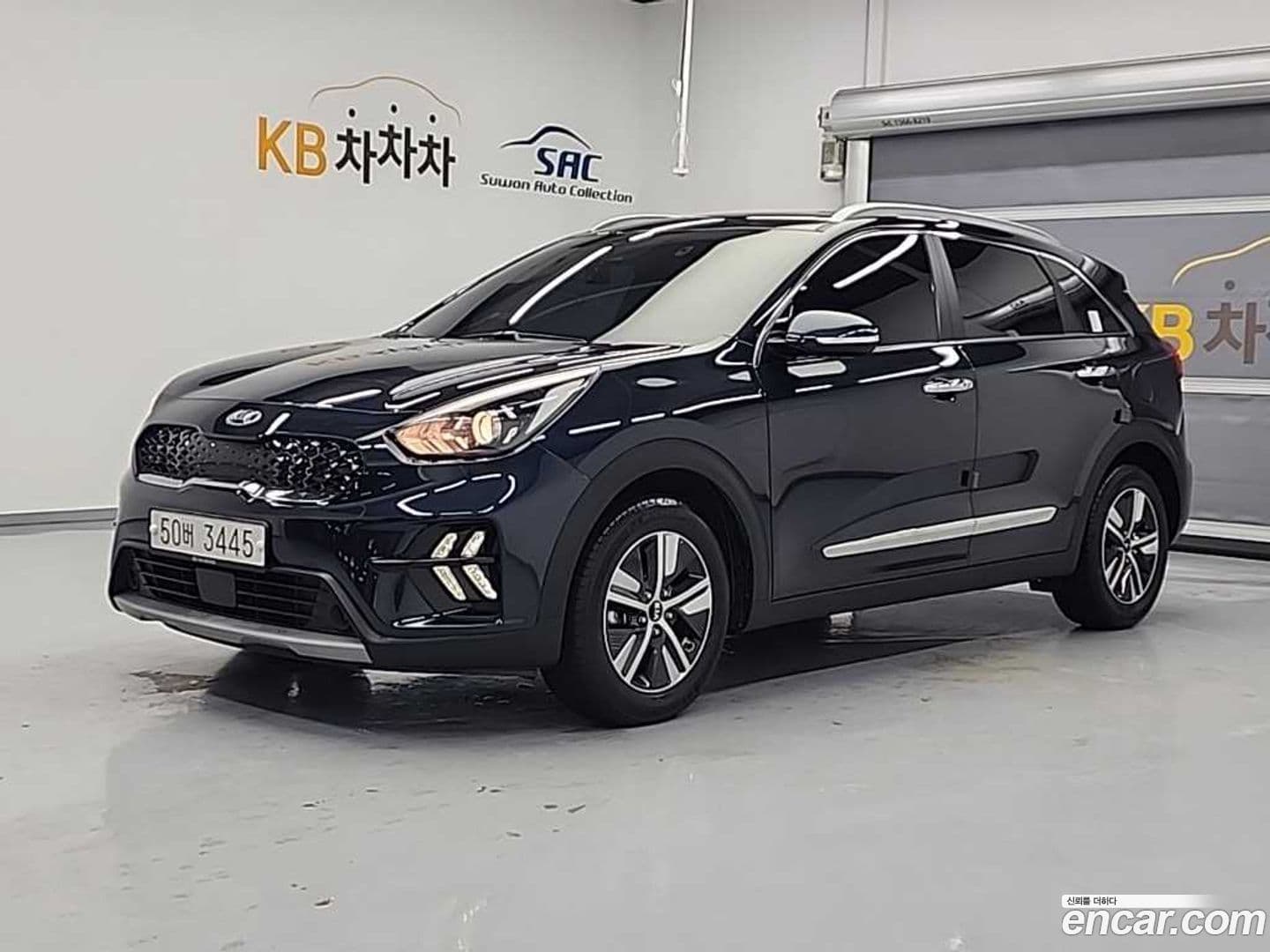 Main__Slider__Photo:Niro Kia 2019.7-0
