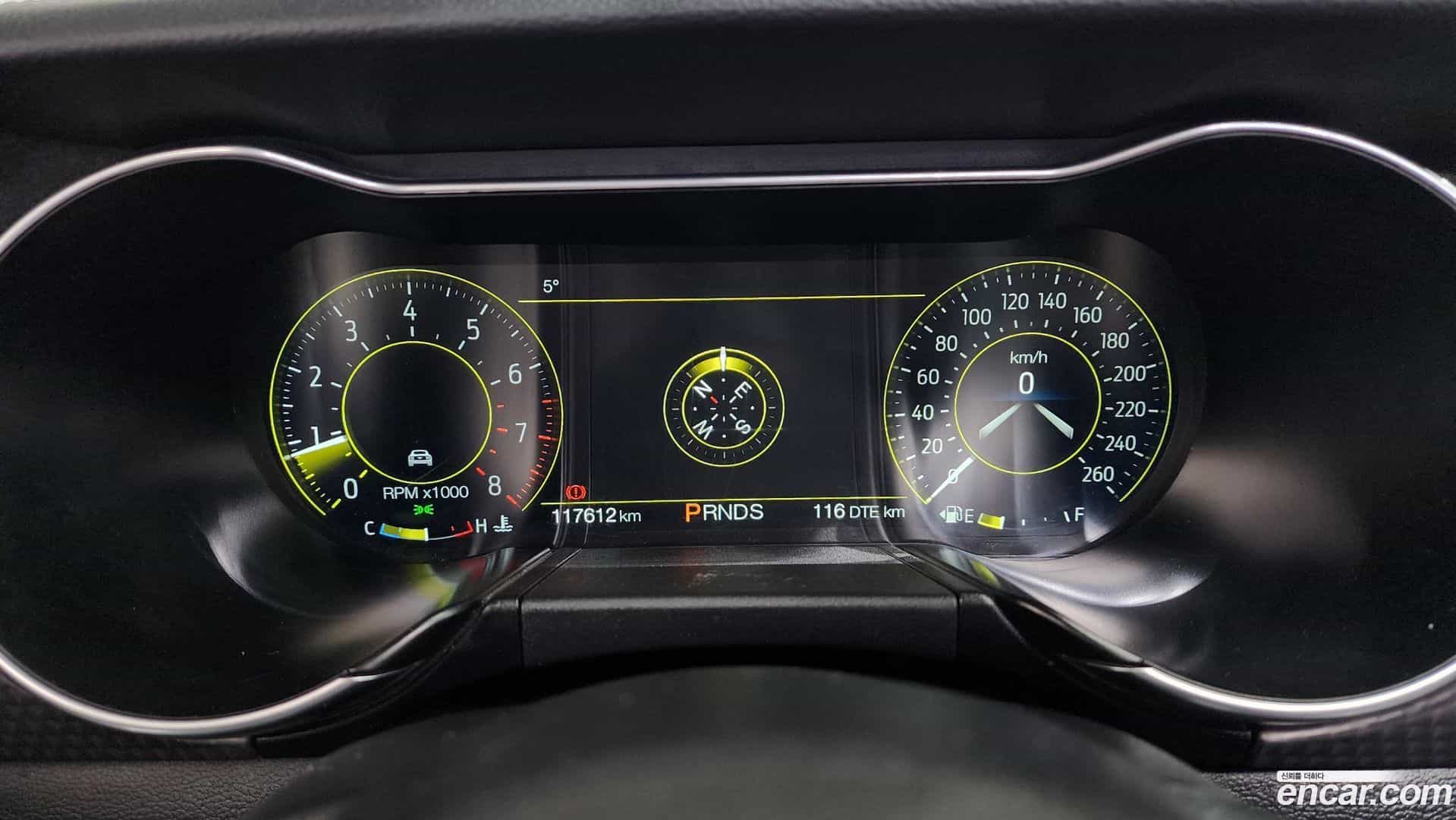 Mustang Ford 2019.9-INNER-008