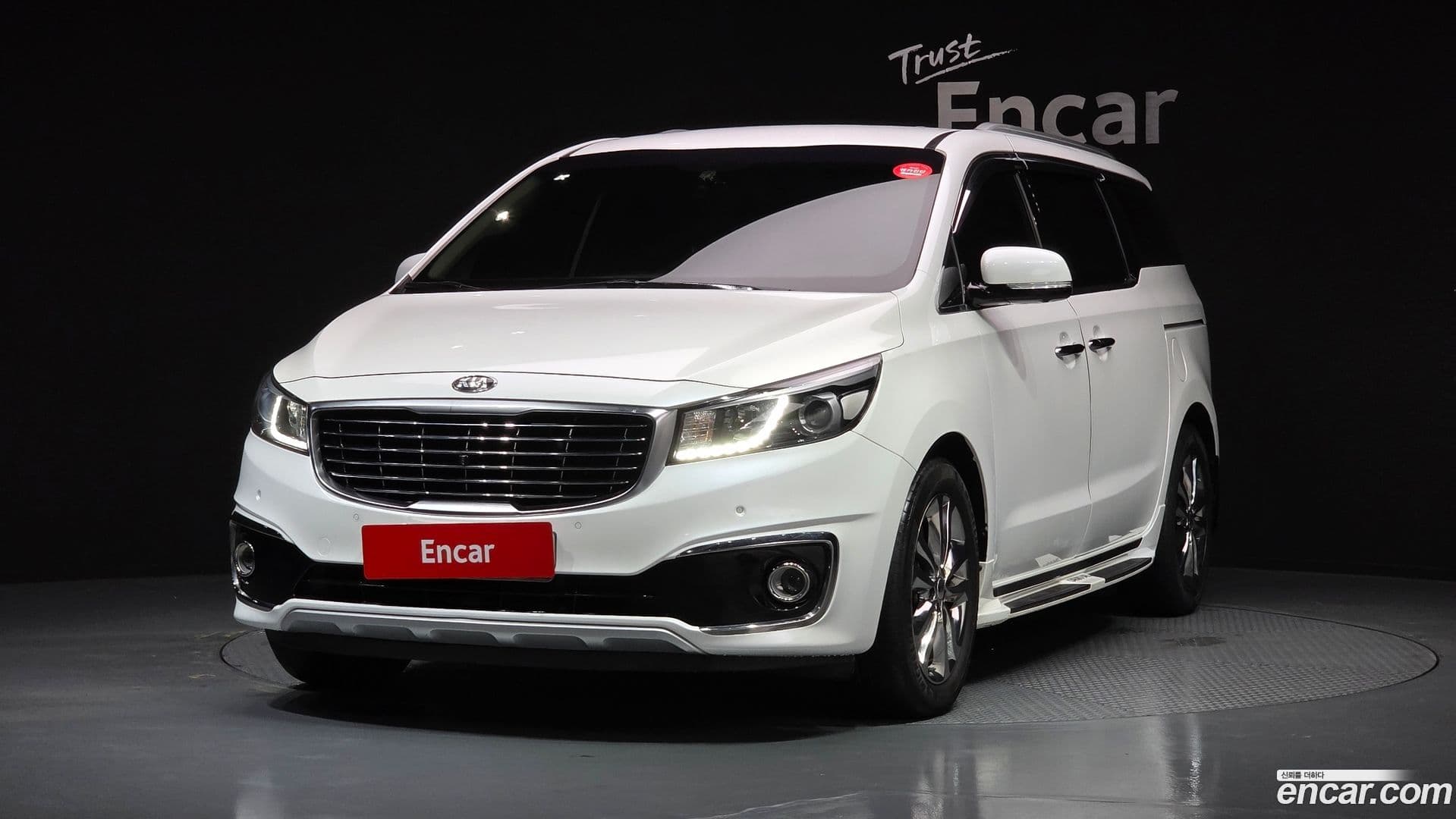 Main__Slider__Photo:Canival Kia 2018.0-0