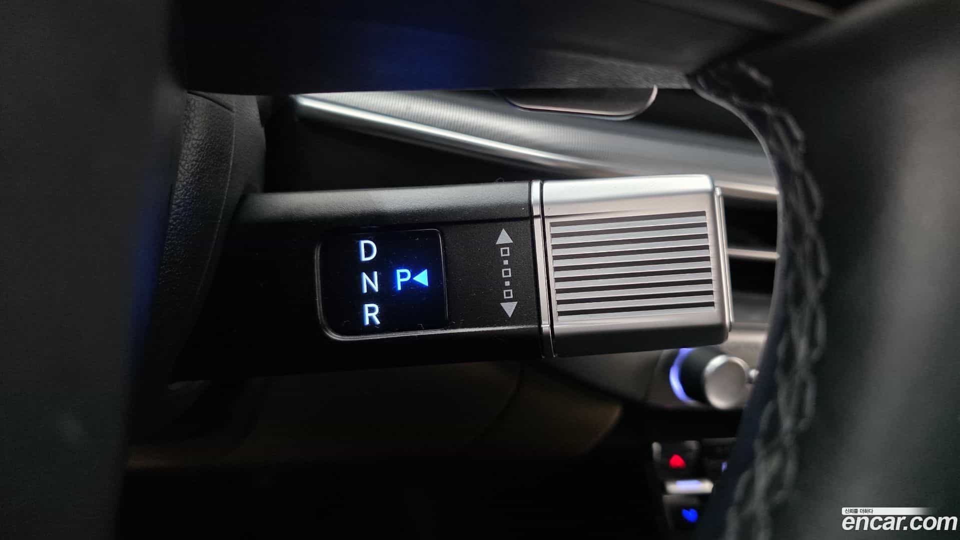 Grandeur Hyundai 2023.1-INNER-009