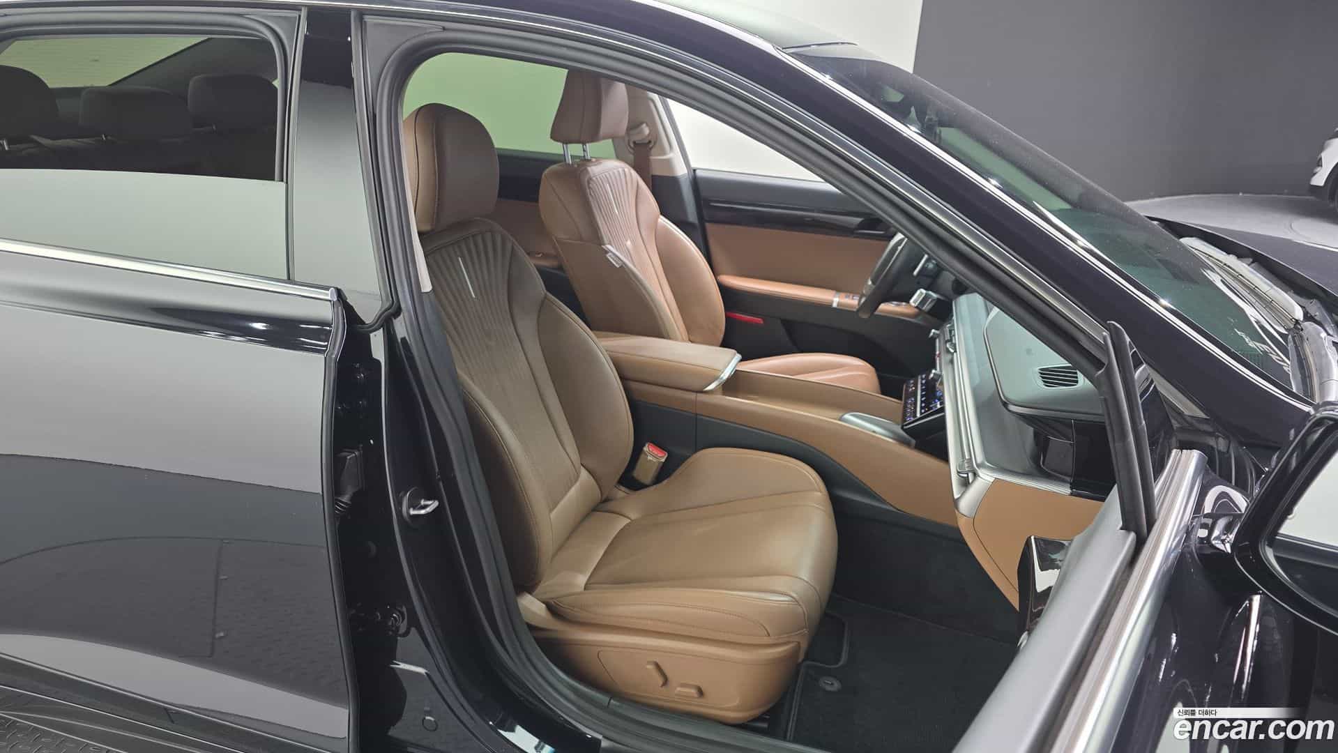 Grandeur Hyundai 2023.1-OPTION-016