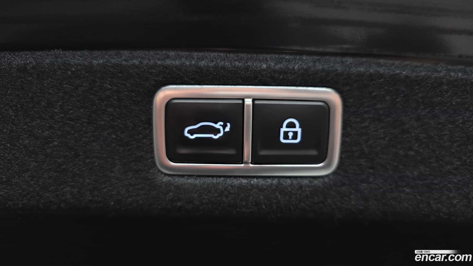 Grandeur Hyundai 2023.1-OPTION-024