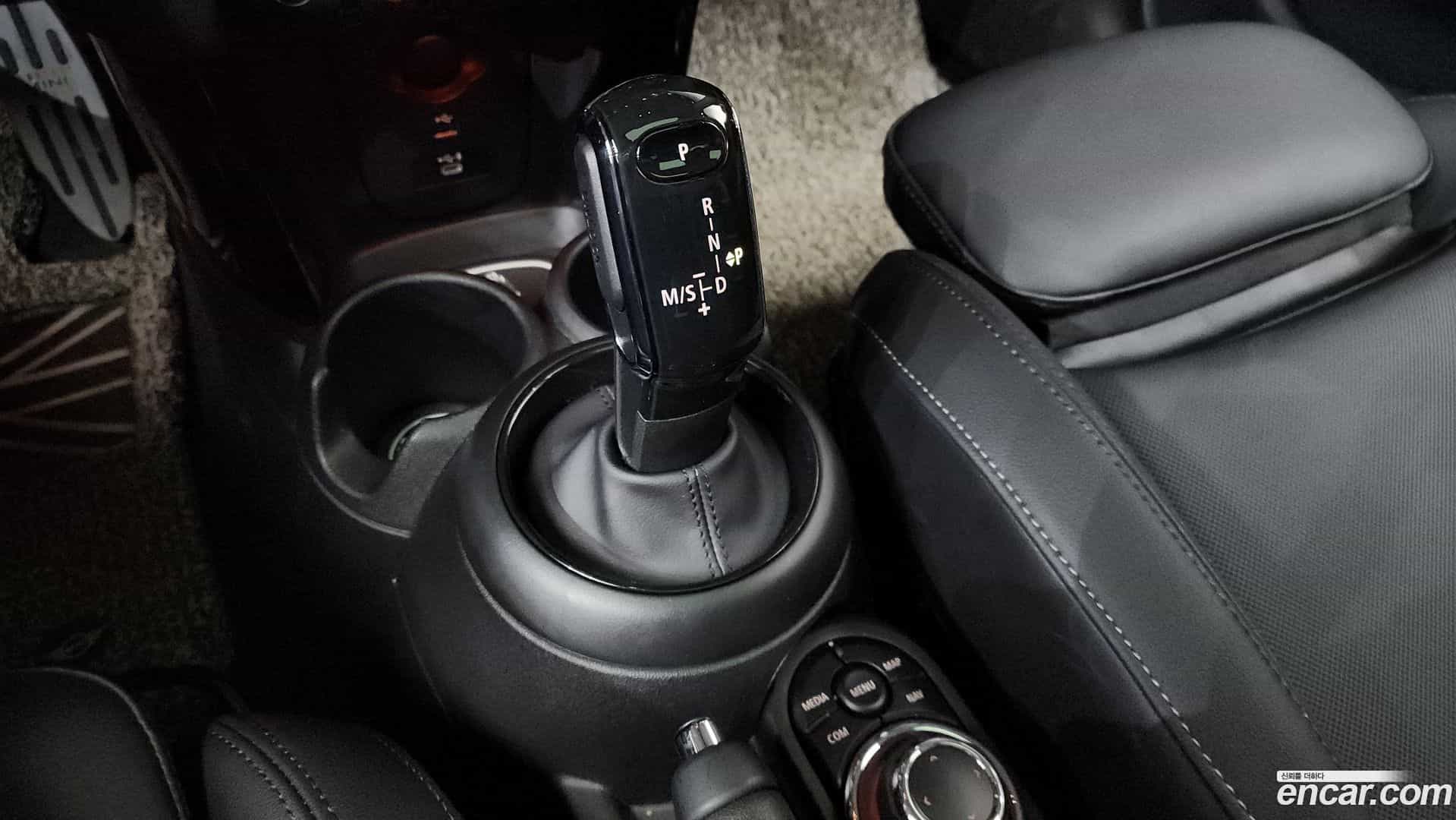 Cooper Mini 2022.1-INNER-009