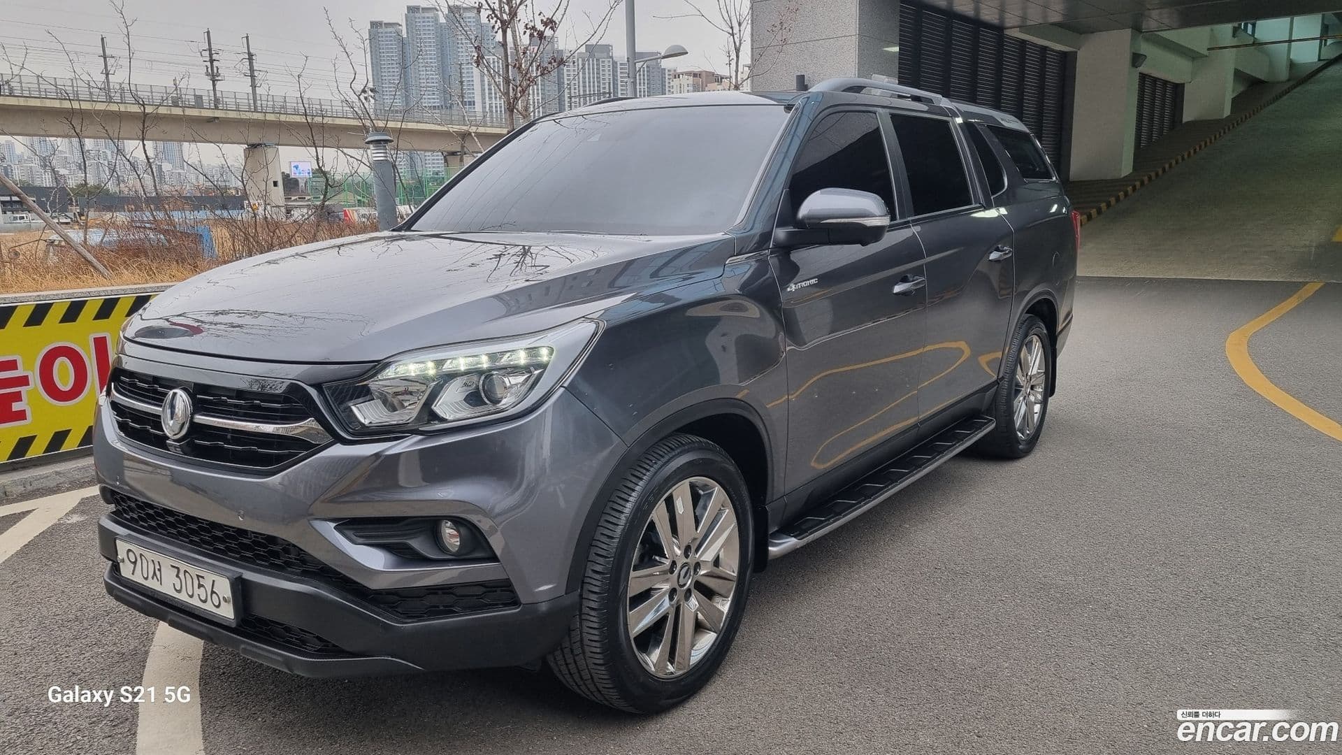 Main__Slider__Photo:Rexton KG Mobility 2019.3-0