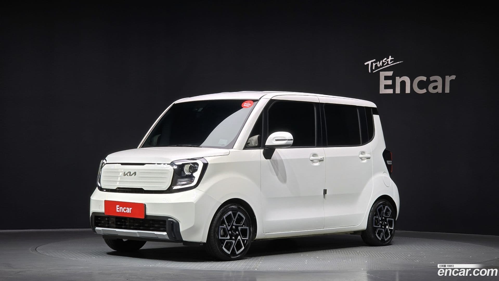 Main__Slider__Photo:RAY Kia 2023.2-0