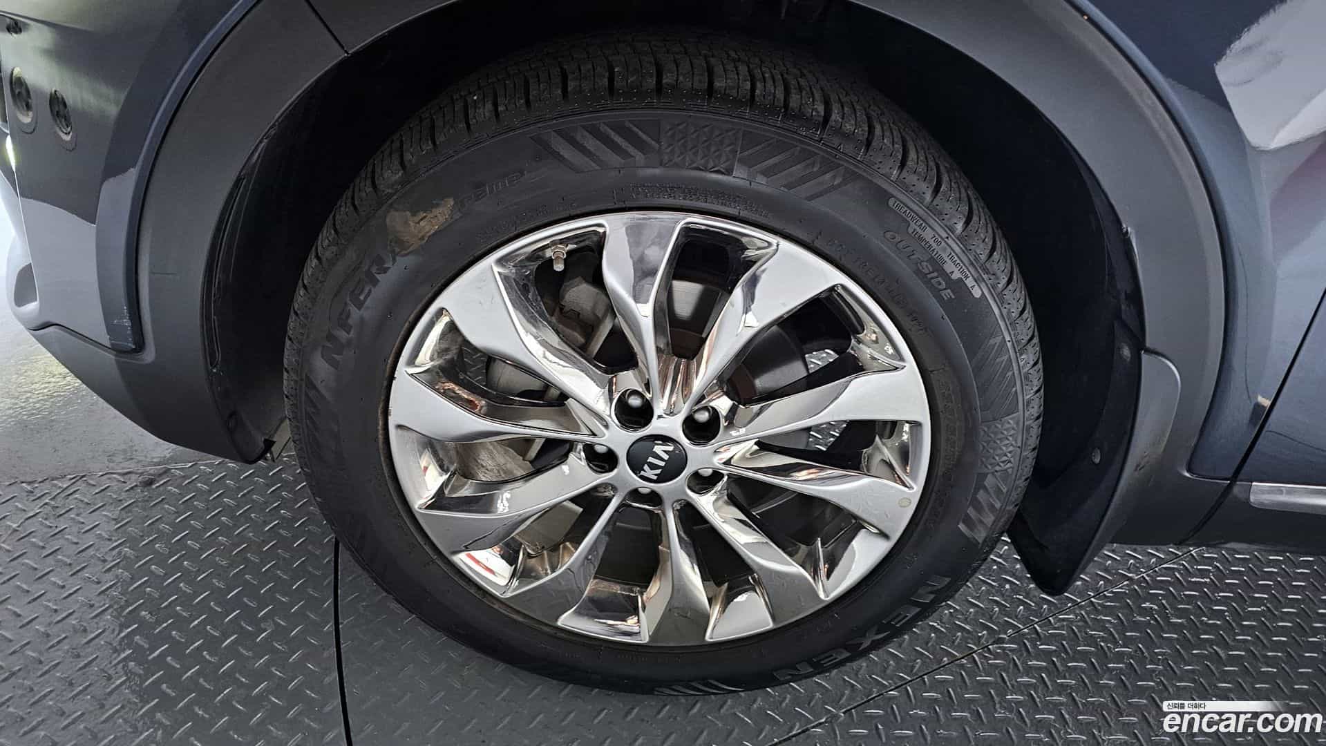 Sorento Kia 2019.0-OUTER-005