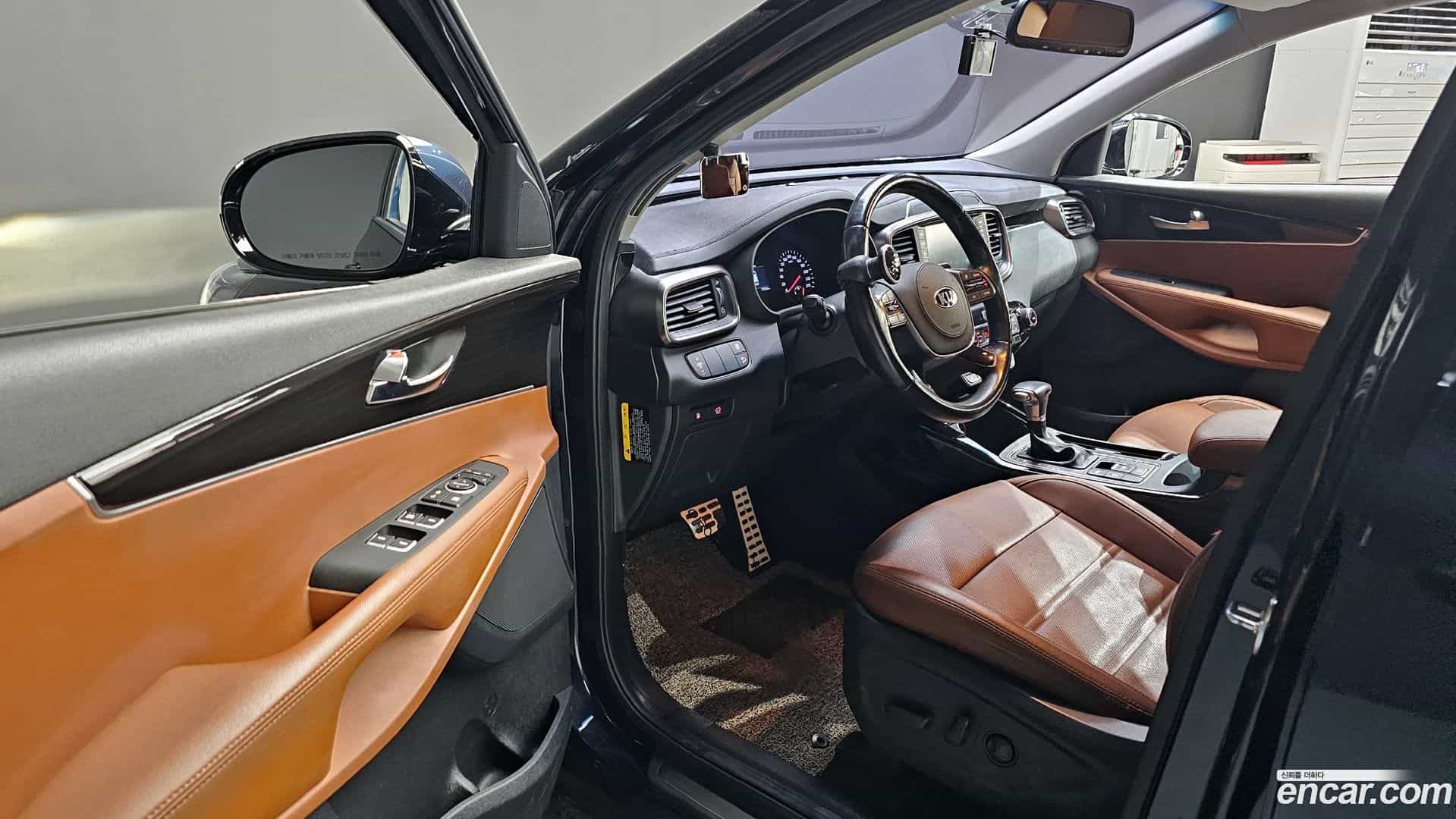 Sorento Kia 2019.0-INNER-010