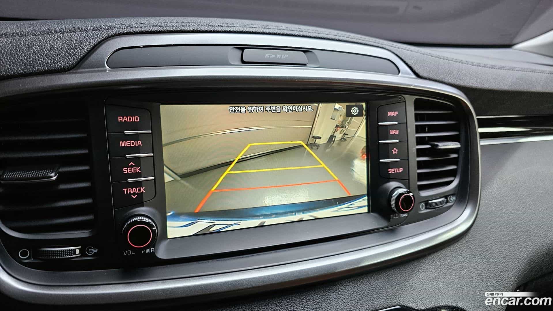 Sorento Kia 2019.0-OPTION-020