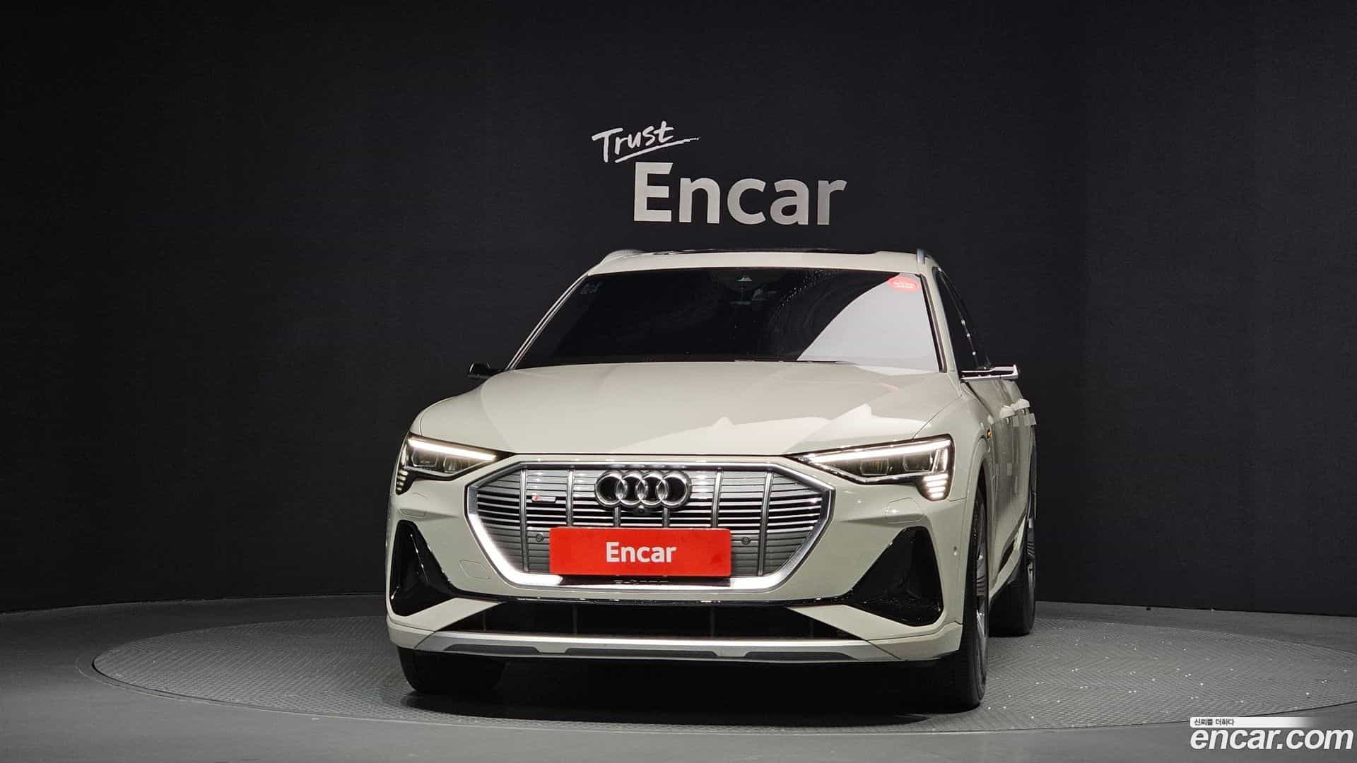 e-tron Audi 2022.6-OUTER-003