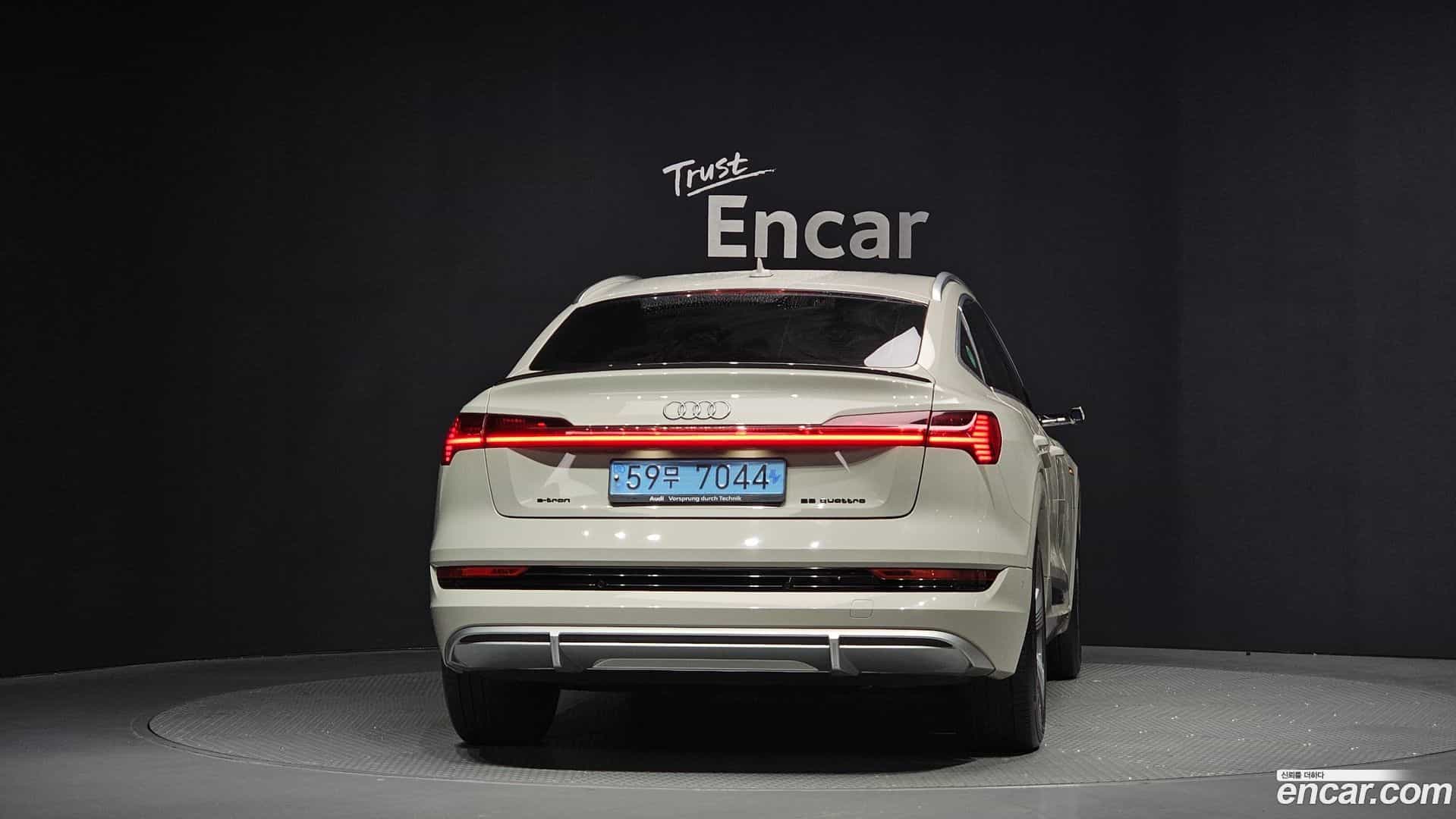 e-tron Audi 2022.6-OUTER-004