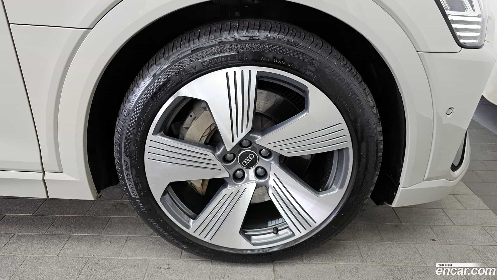 e-tron Audi 2022.6-OUTER-005