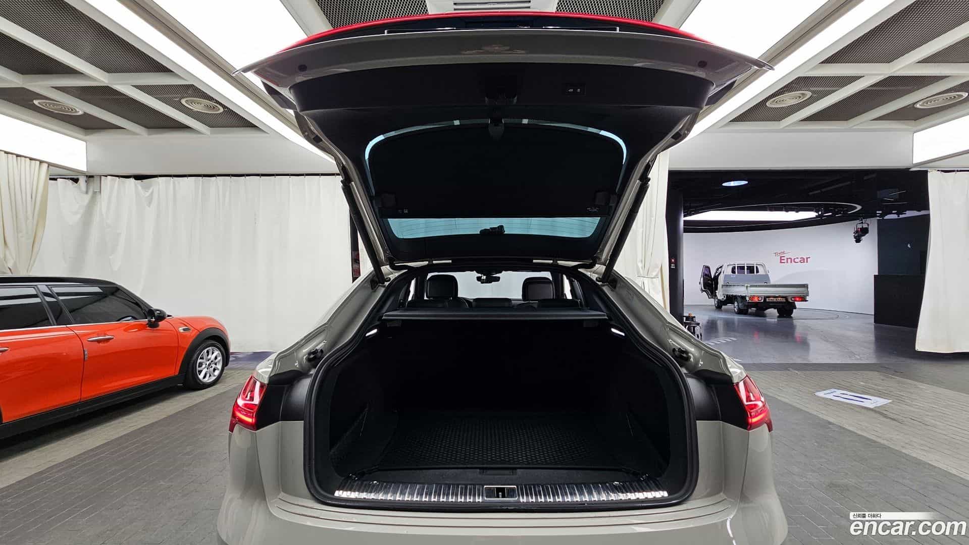 e-tron Audi 2022.6-OPTION-024