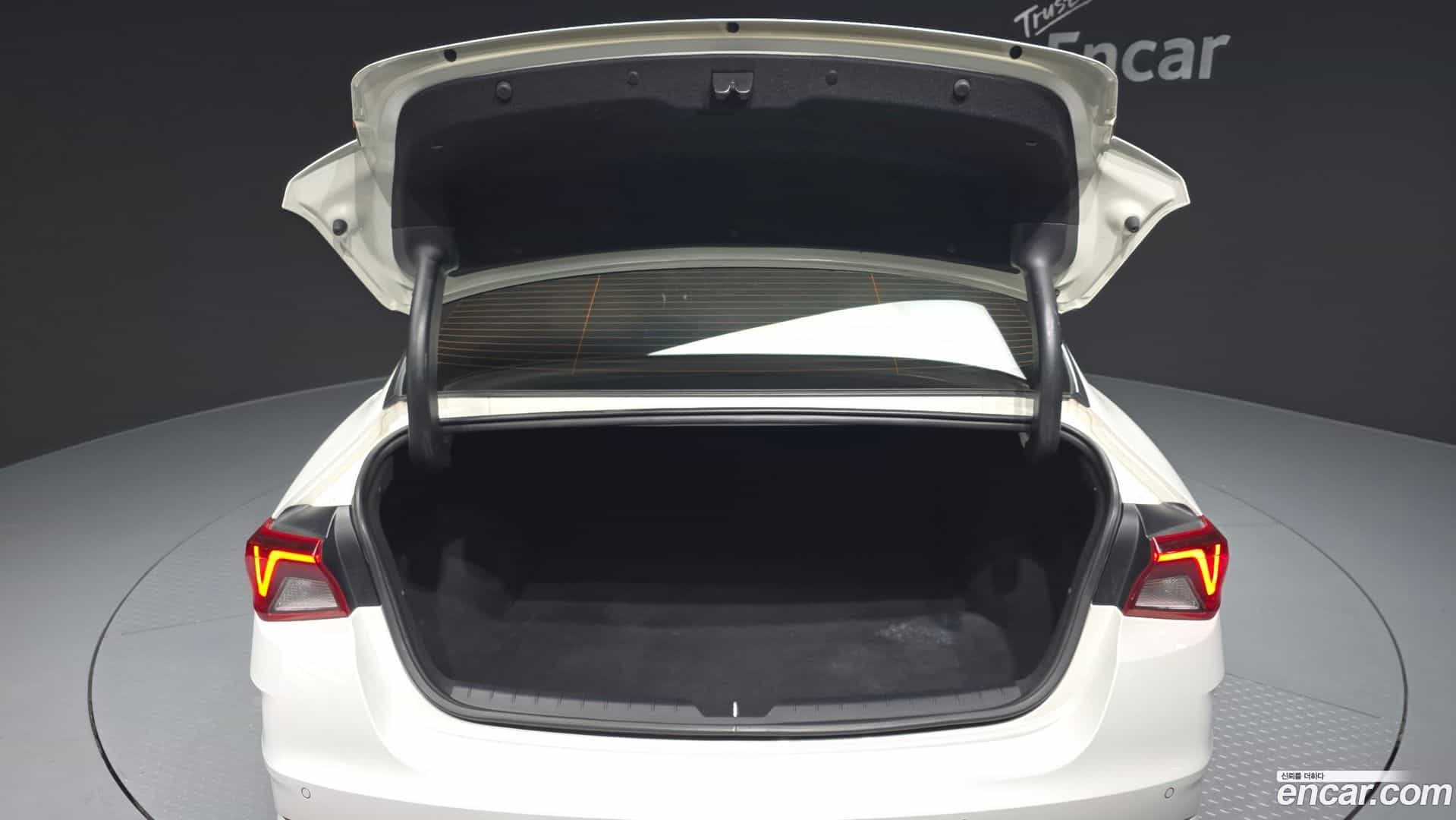 K5 Kia 2020.5-OPTION-024