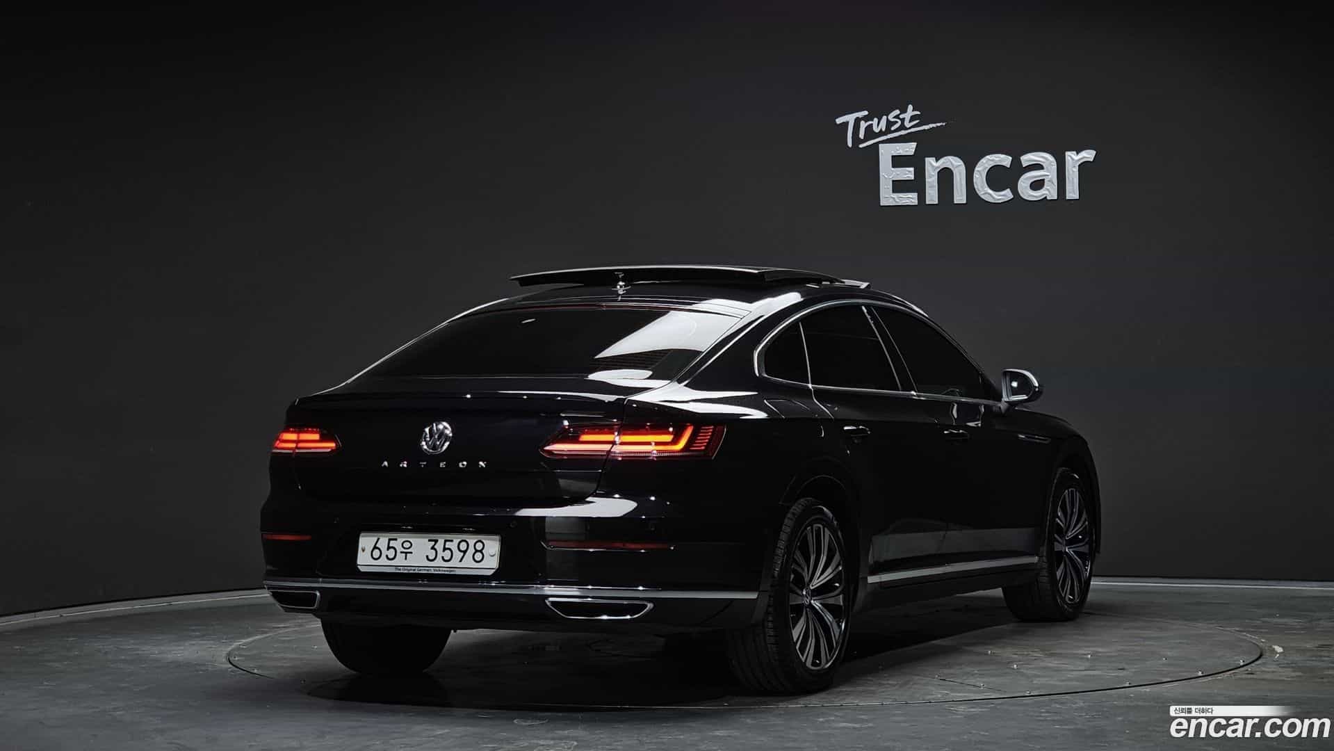 Arteon Volkswagen 2019.4-OUTER-002