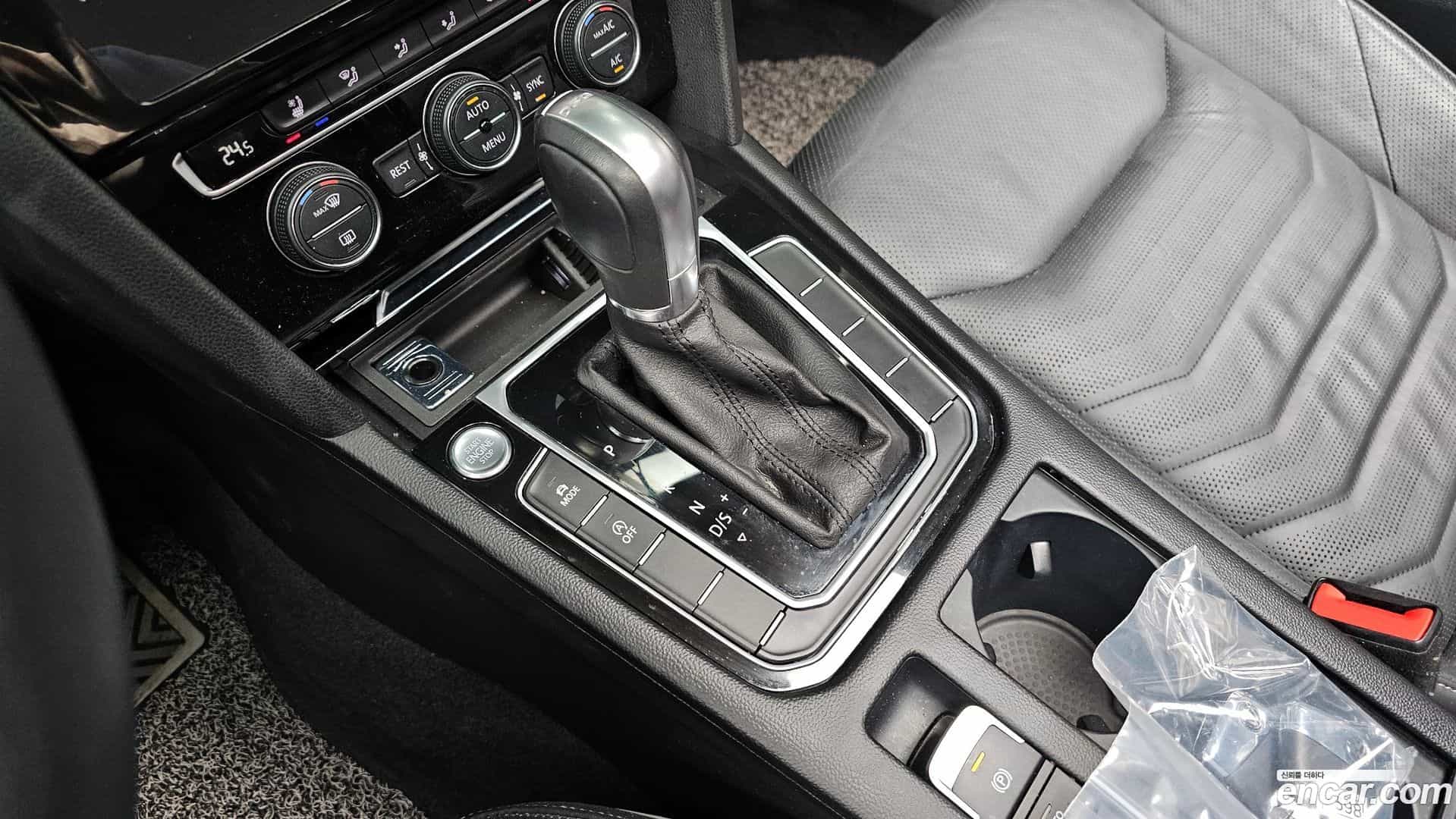 Arteon Volkswagen 2019.4-INNER-009
