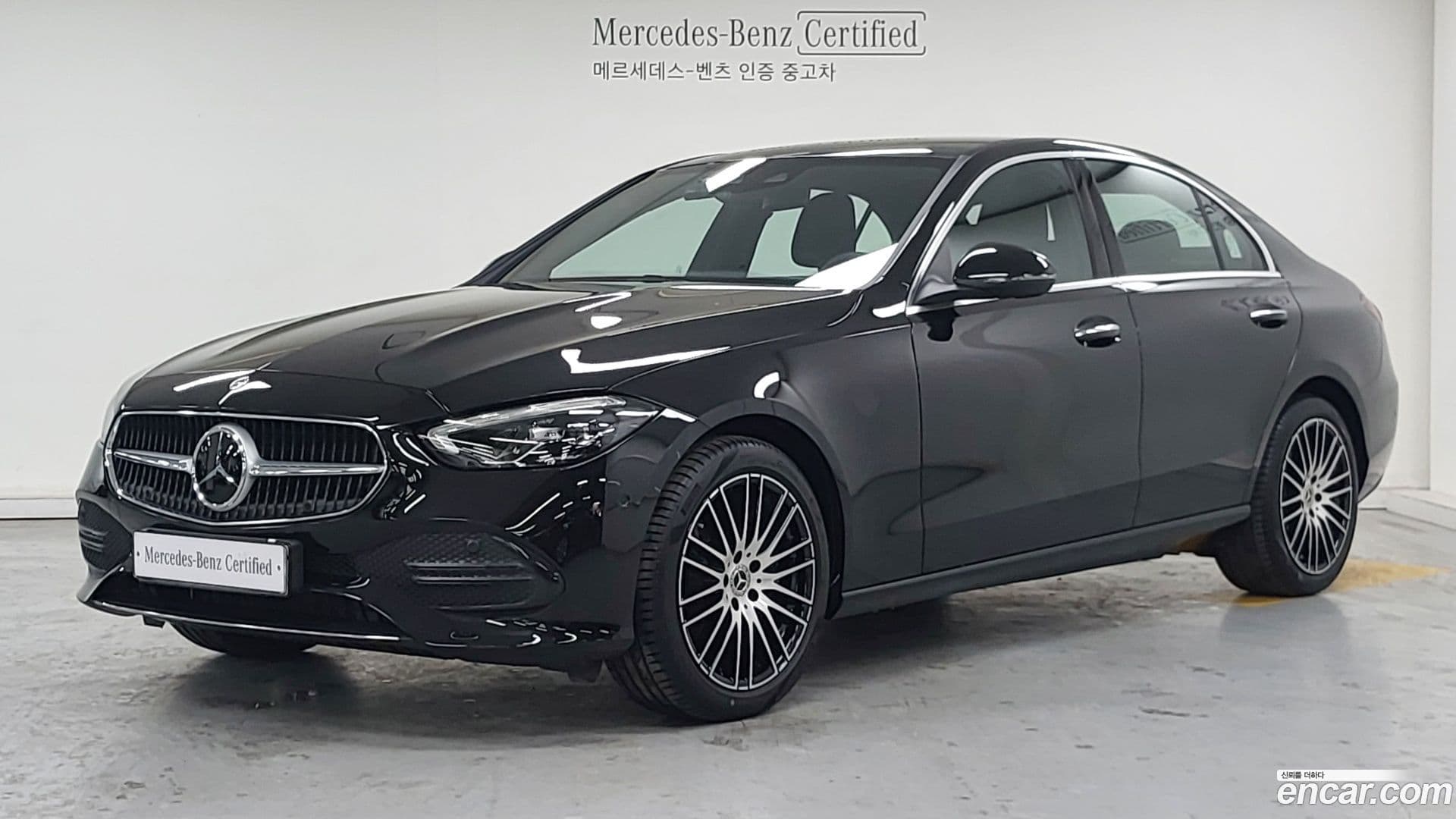 Main__Slider__Photo:C-Class Mercedes-Benz 2025.7-0
