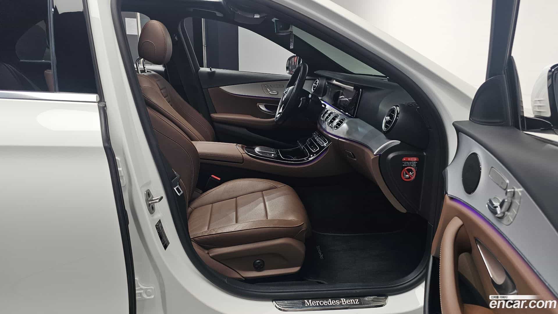 E-Class Mercedes-Benz 2021.1-OPTION-015