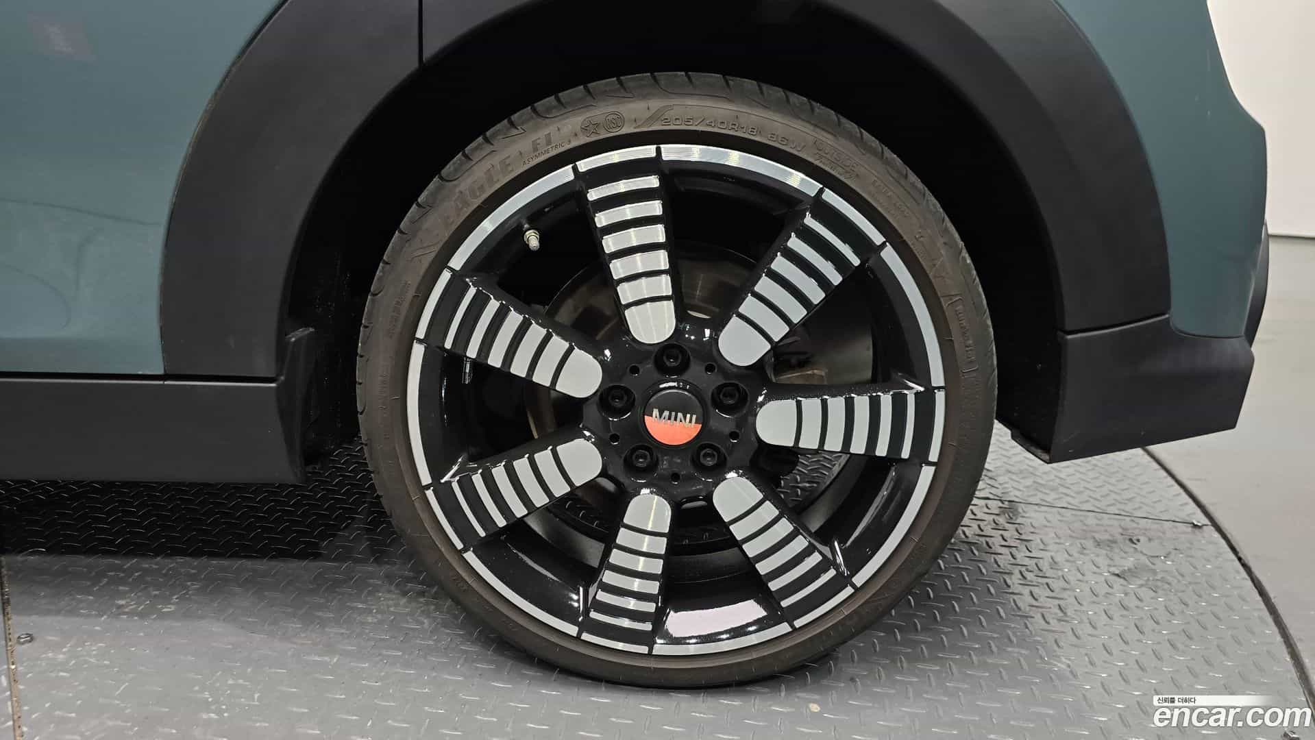 Cooper Mini 2023.1-OUTER-005