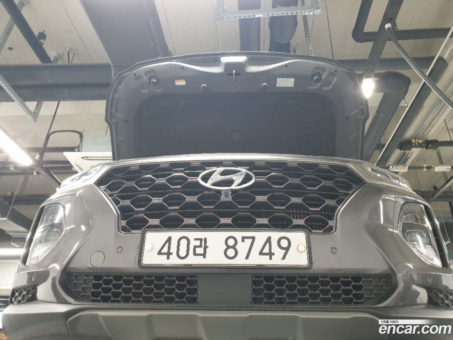 Main__Slider__Photo:Santafe Hyundai 2018.4-0