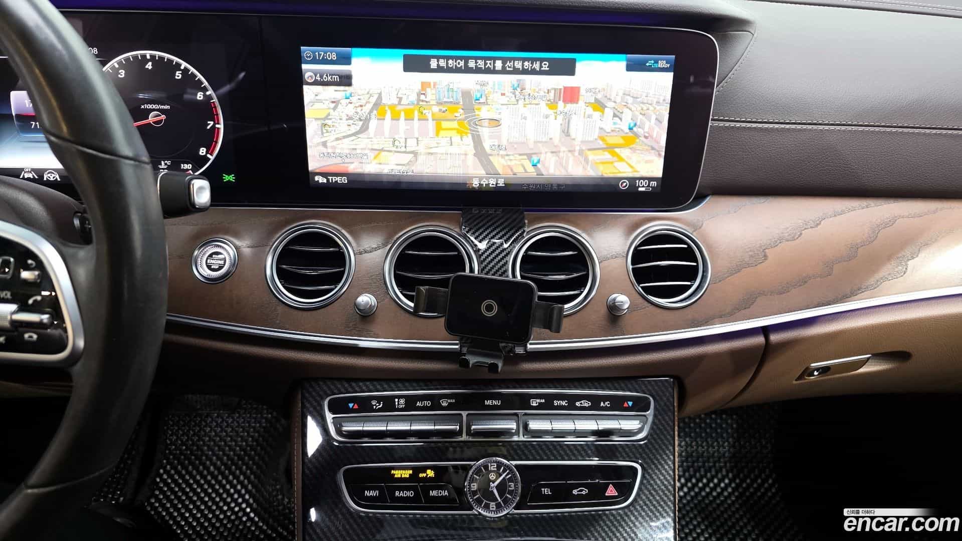 E-Class Mercedes-Benz 2020.4-OPTION-018