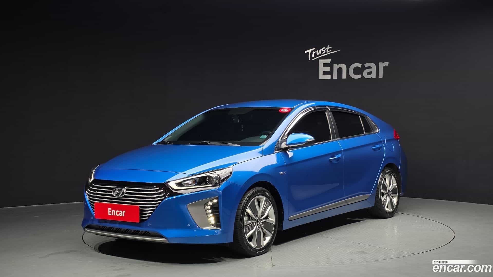 Ioniq Hyundai 2017.1-OUTER-001
