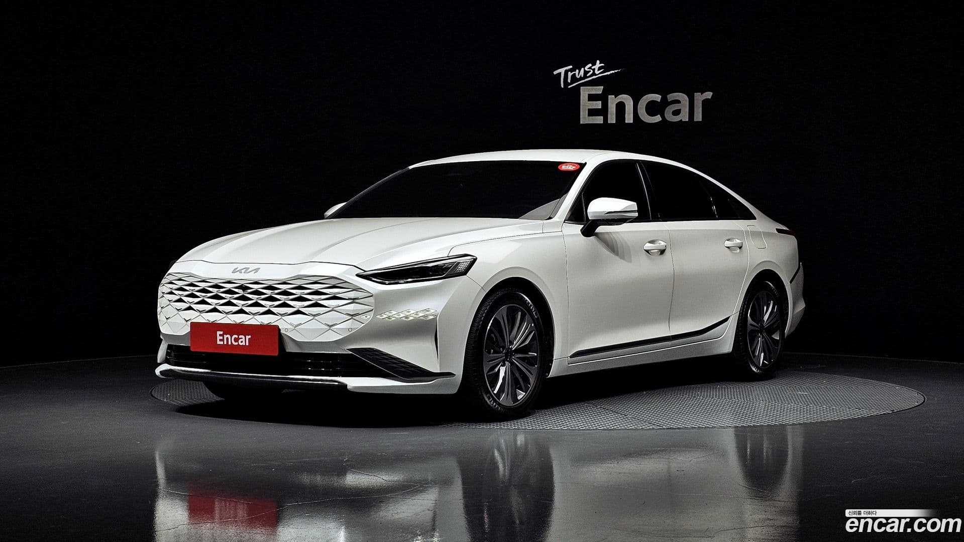 Main__Slider__Photo:K8 Kia 2022.1-0