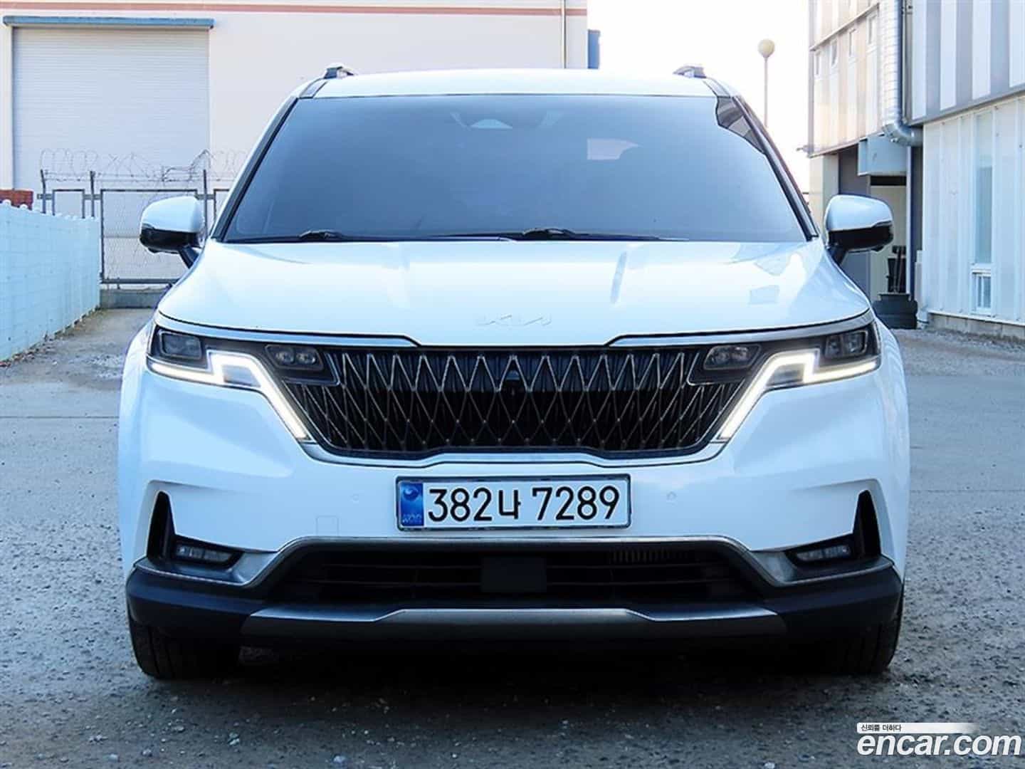 Canival Kia 2021.10-OUTER-001