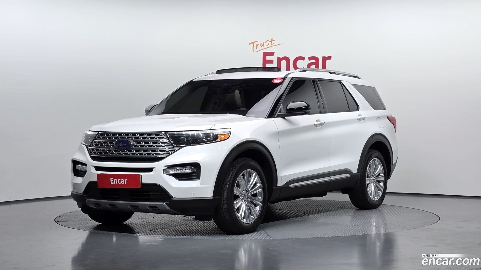 Main__Slider__Photo:Explorer Ford 2023.11-0